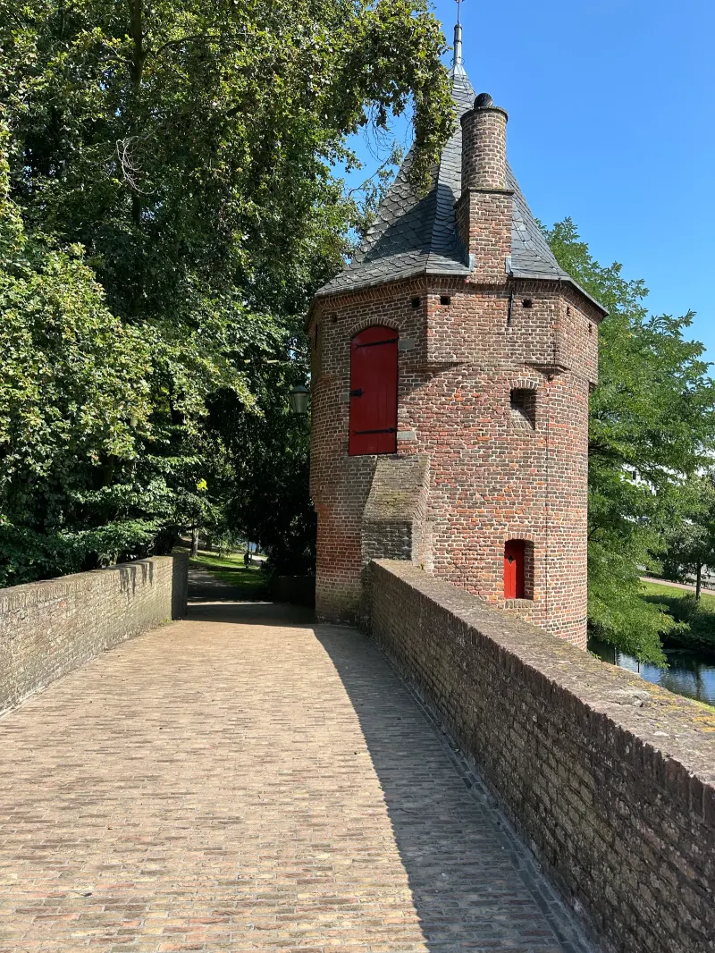 Monnikendam Gate