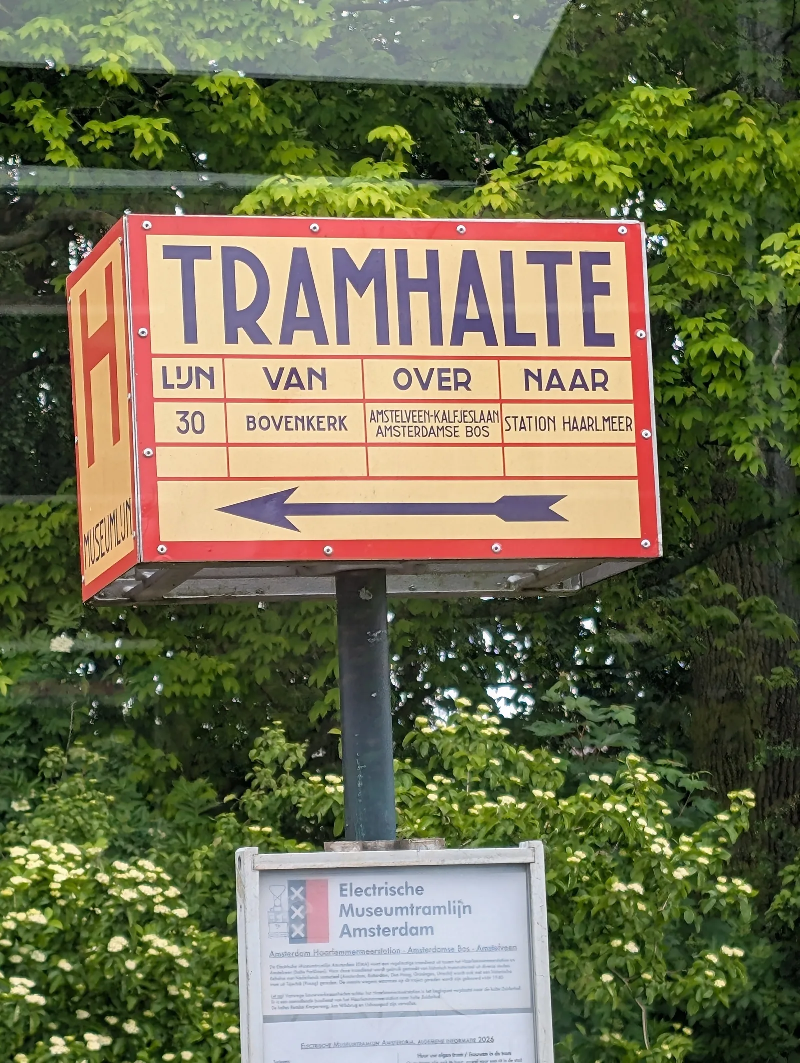 Details at Electric Tram Museum Amsterdam Amsterdam — travel photo