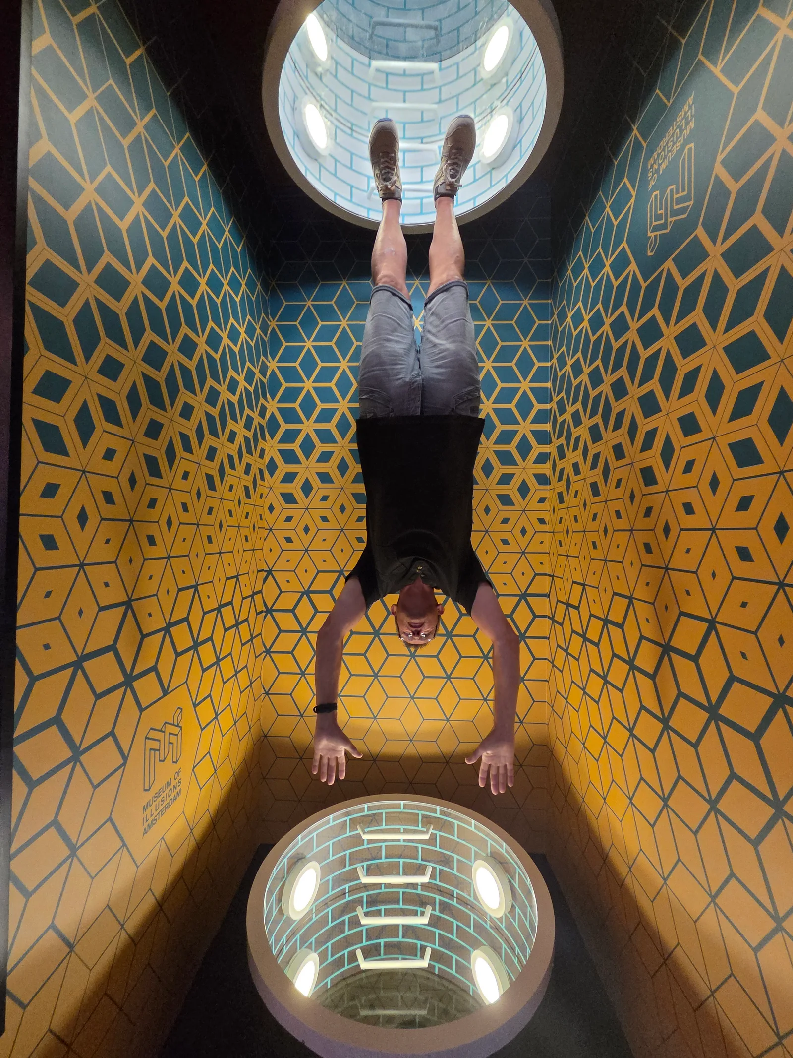 Main view at Museum of Illusions Amsterdam Amsterdam — travel photo