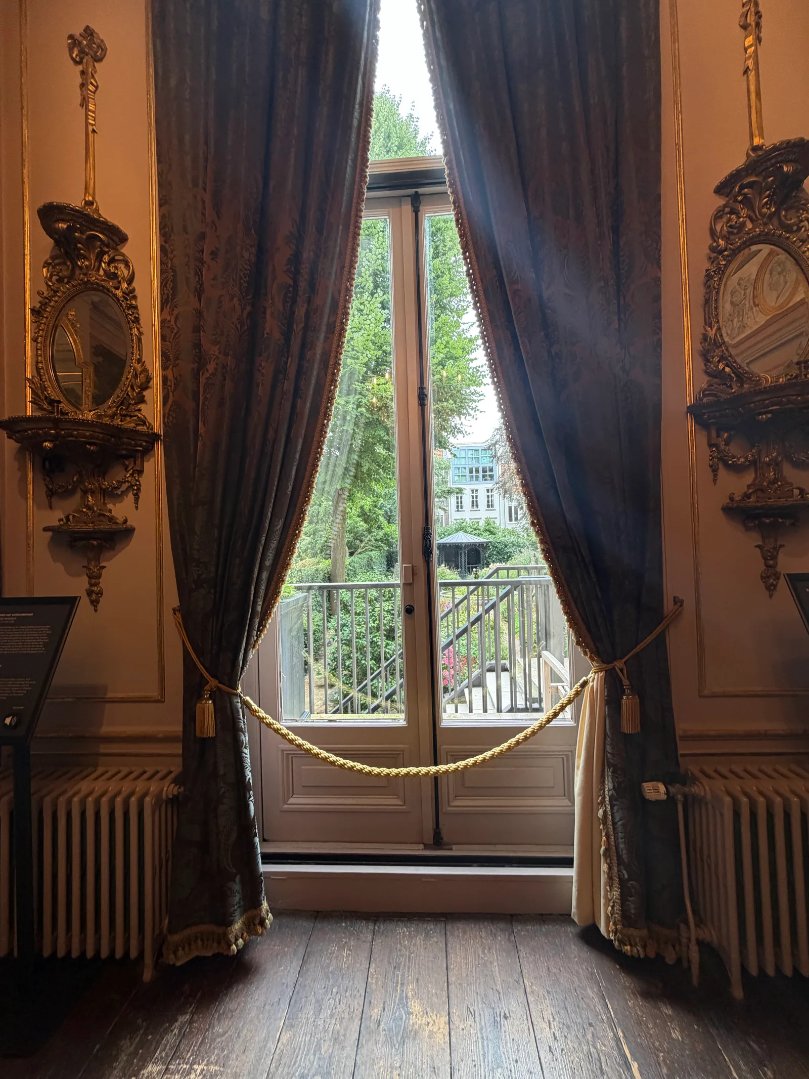 Atmosphere at Museum of the Canals Amsterdam — travel photo
