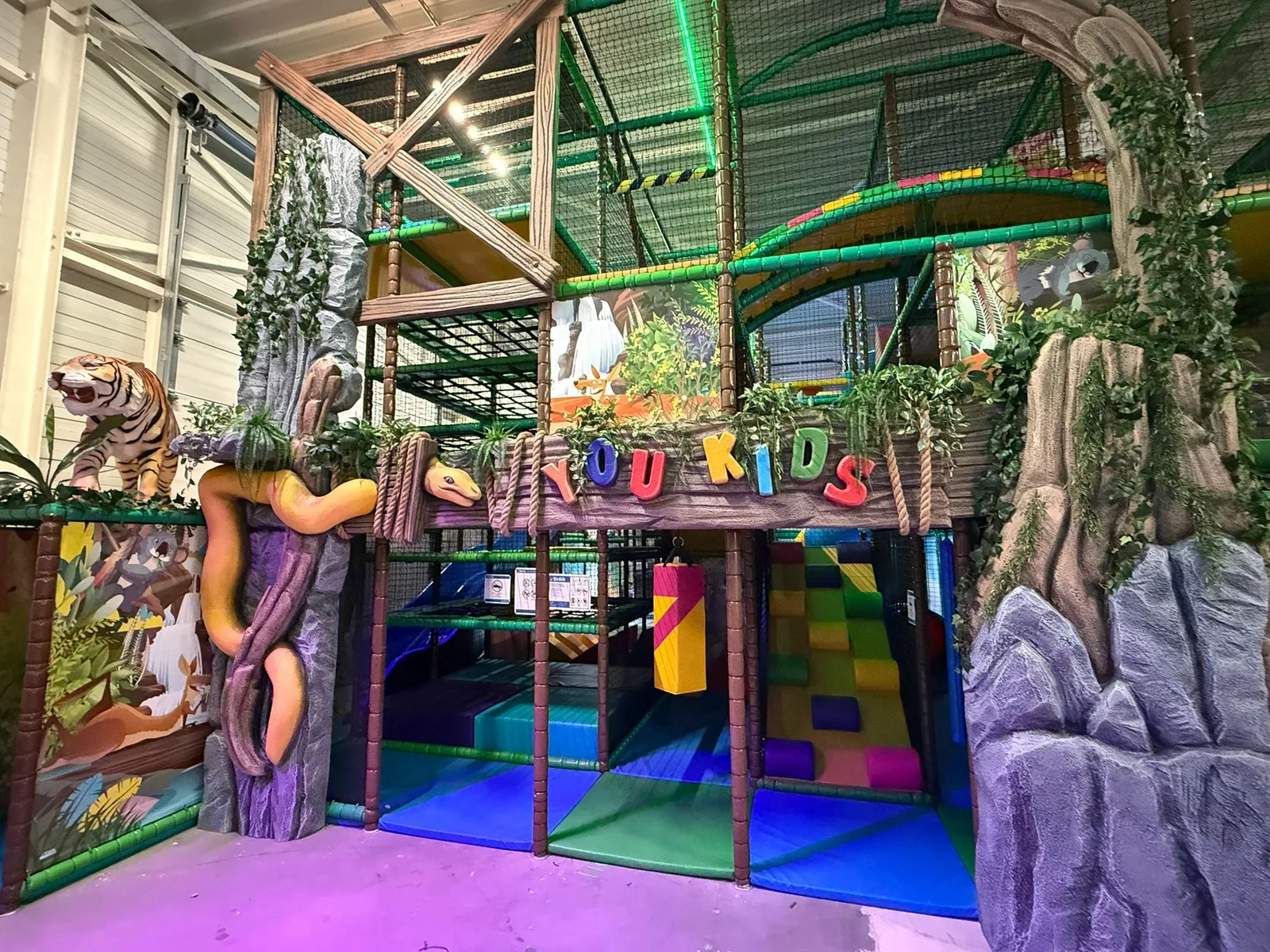 You Kids Indoor playground Amsterdam-Oost — family guide Amsterdam