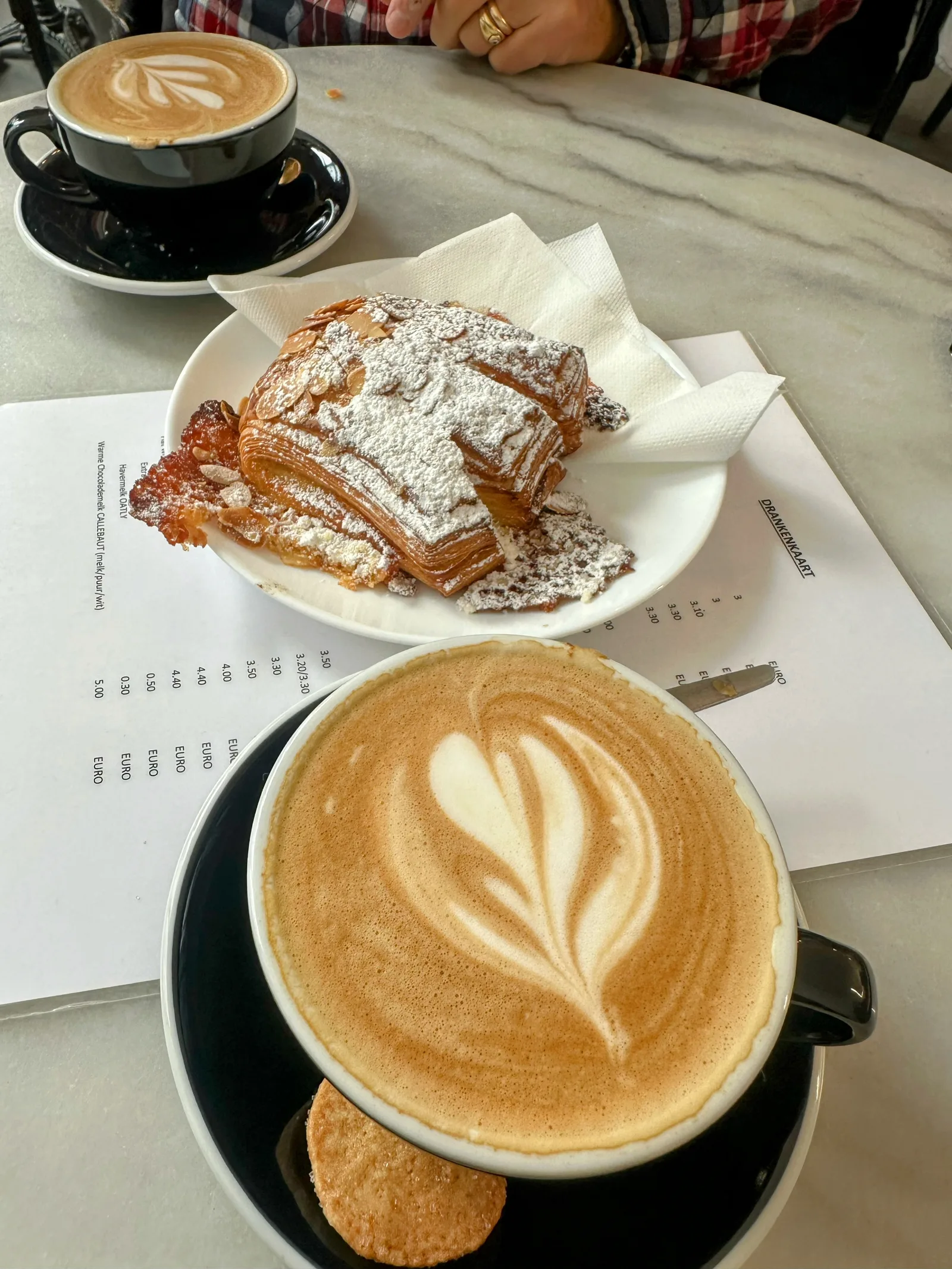 Atmosphere at A Fresh Tart Antwerp — travel photo