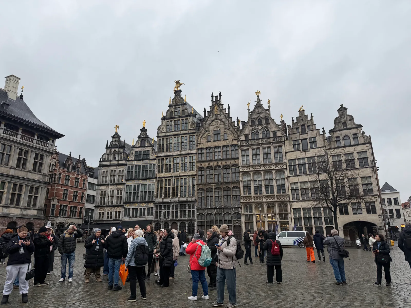 Atmosphere at Brabo Fountain Antwerp — travel photo