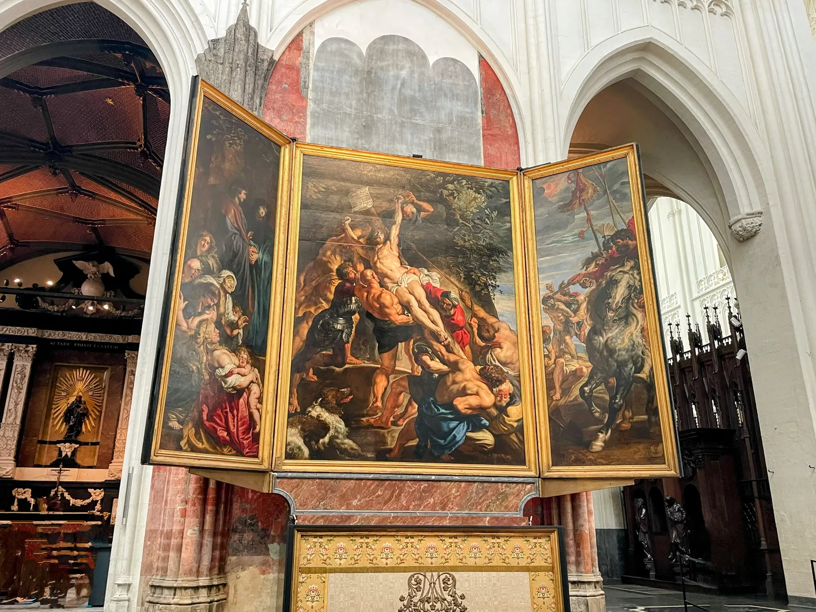 Details at Cathedral of Our Lady Antwerp — travel photo