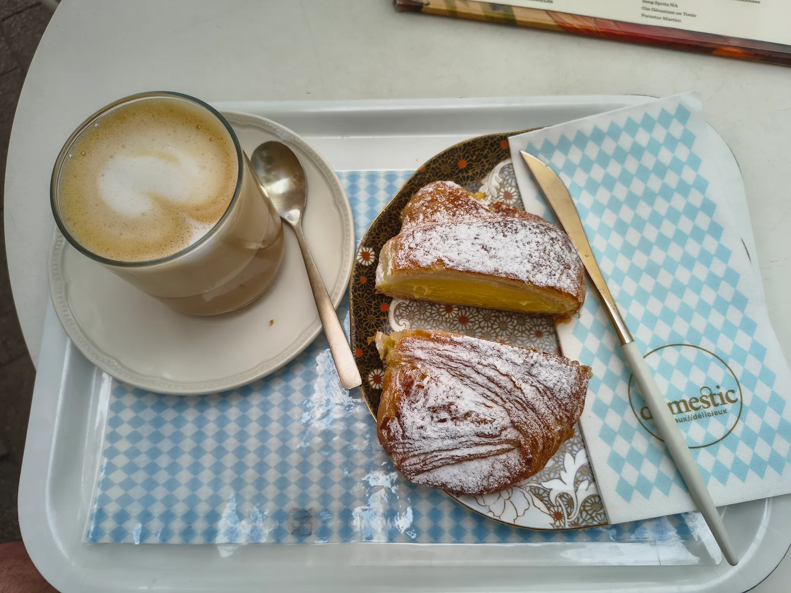 Details at Domestic Bakkerij & High Tea Antwerp — travel photo