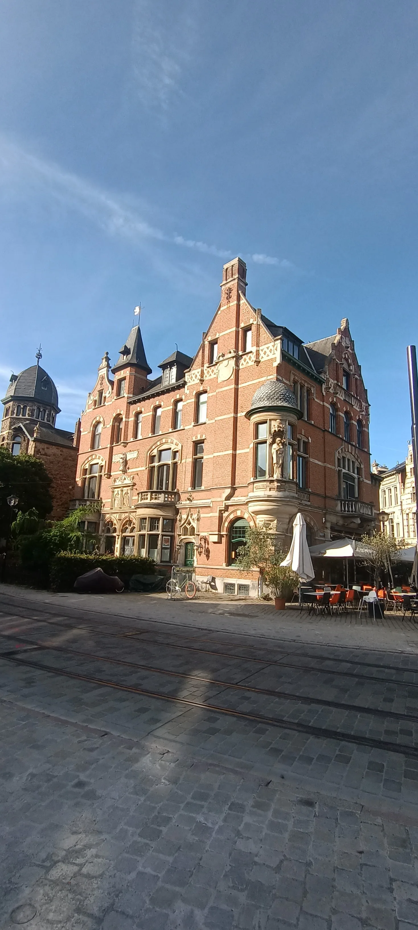 Interior at Draakplaats Antwerp — travel photo