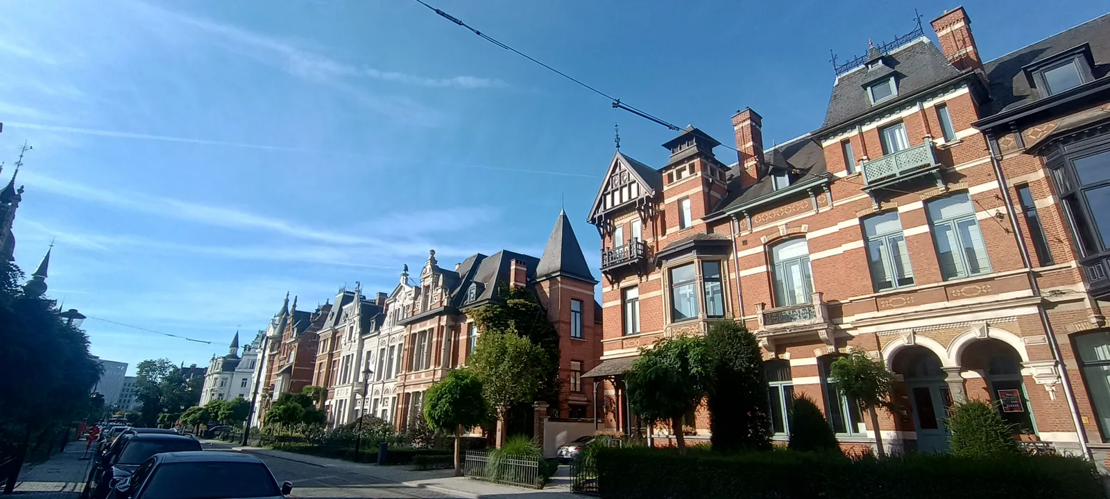 Atmosphere at Draakplaats Antwerp — travel photo