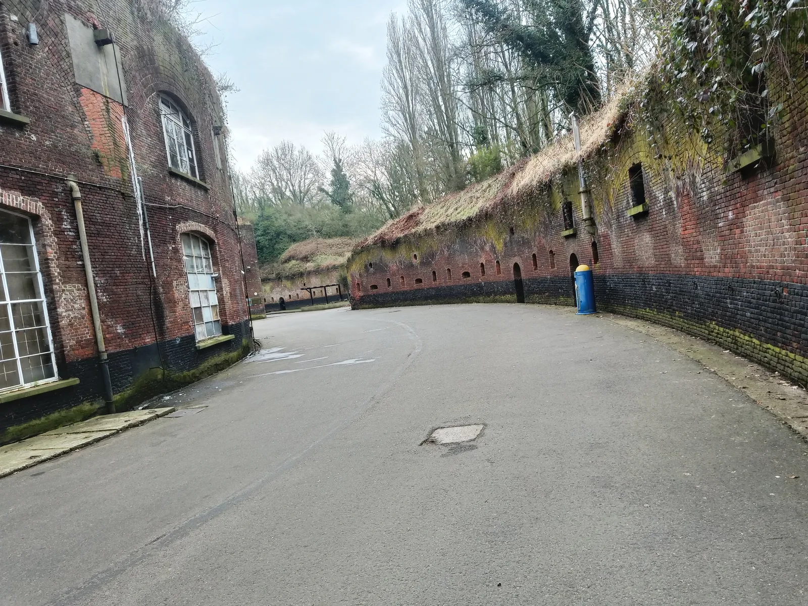 Atmosphere at Fort 2 Antwerp — travel photo