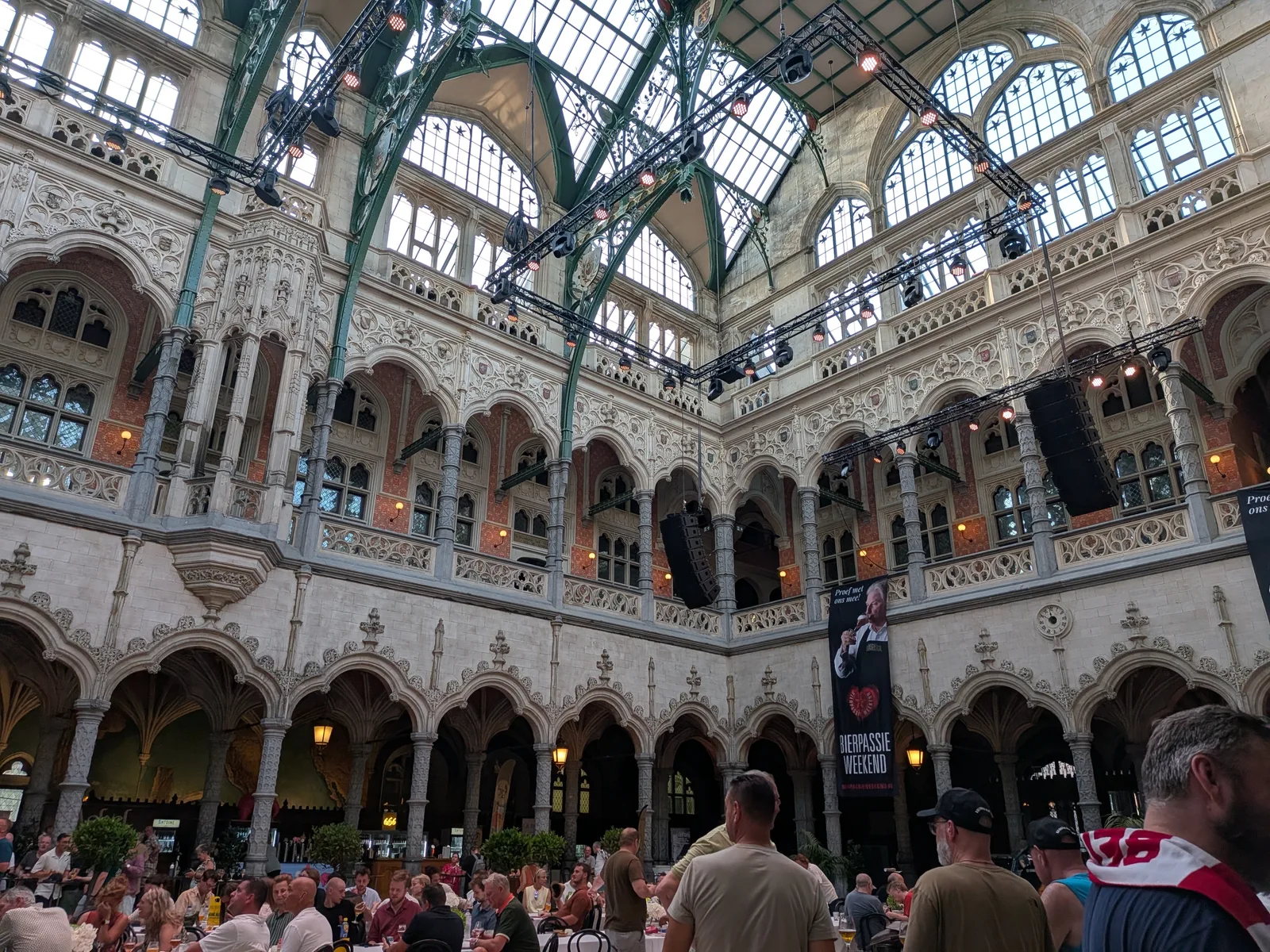 Details at Handelsbeurs Antwerpen Antwerp — travel photo