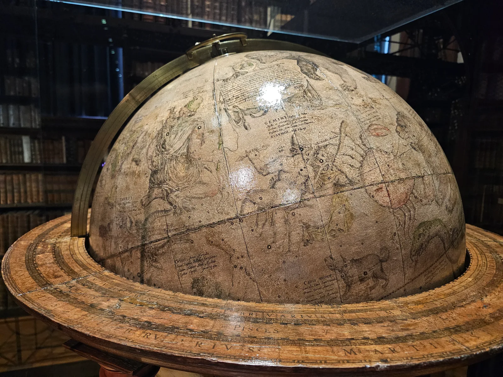 Details at Heritage Library Hendrik Conscience Antwerp — travel photo