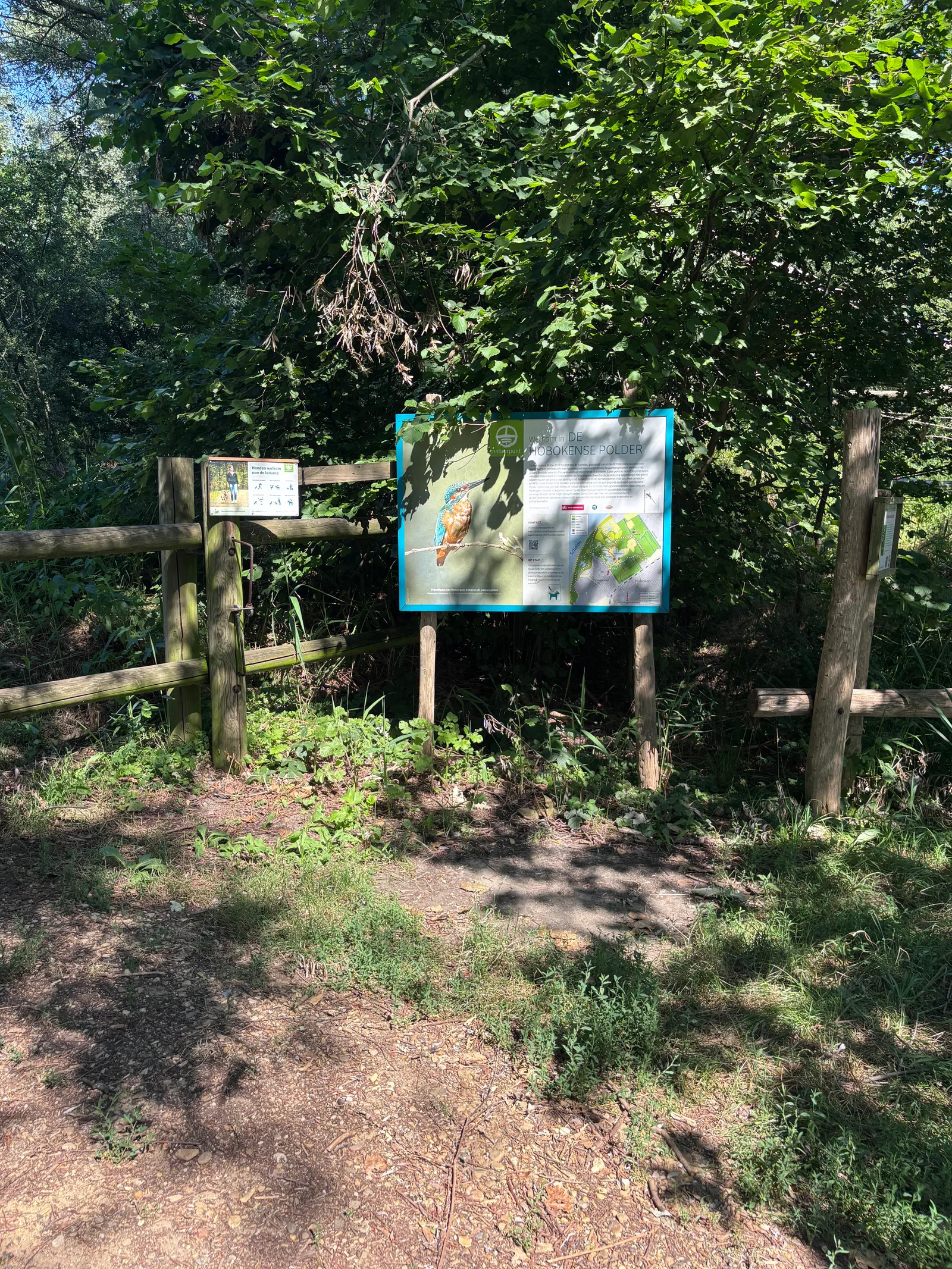 Main view at Hobokense Polder Antwerp — travel photo