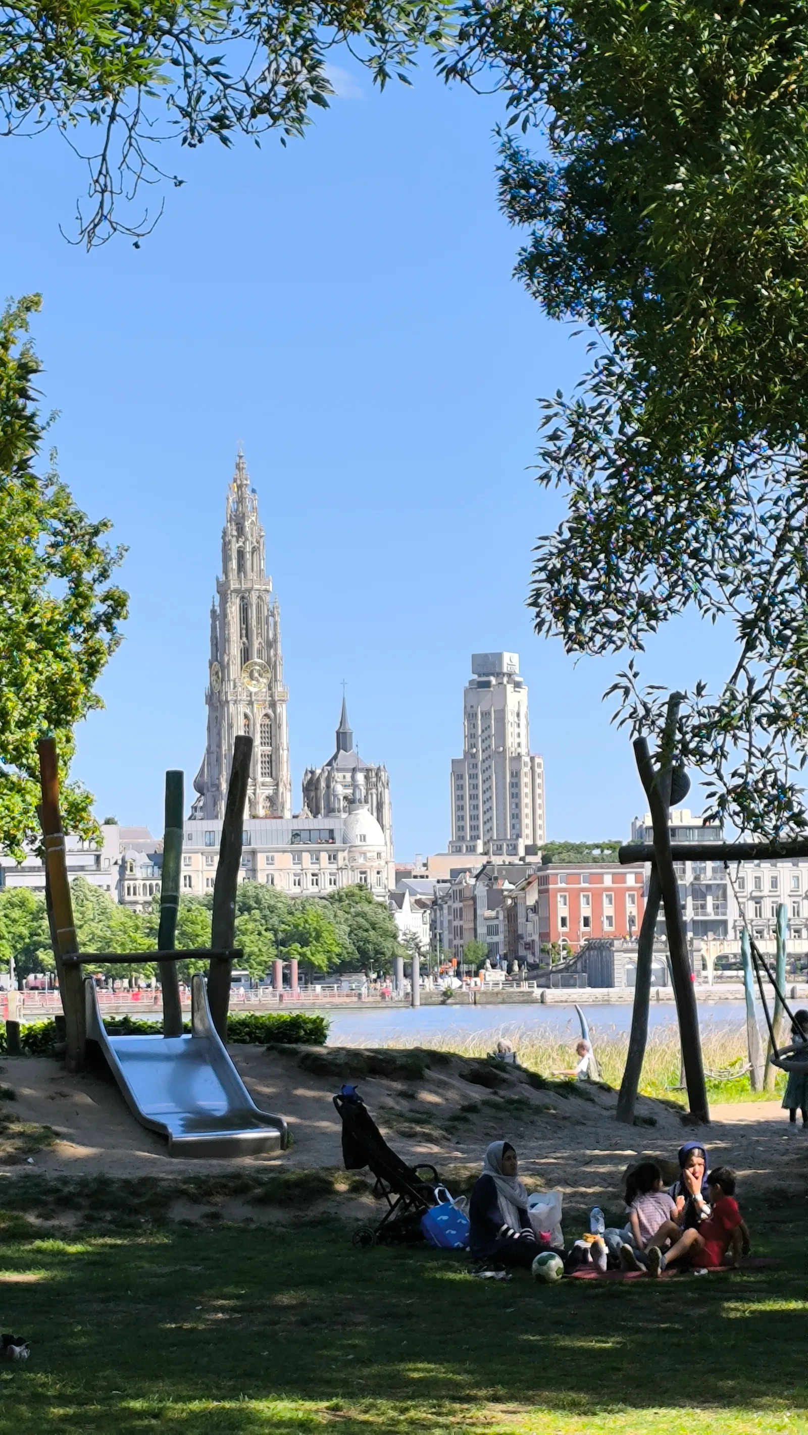 Linkeroever park — romantic guide Antwerp