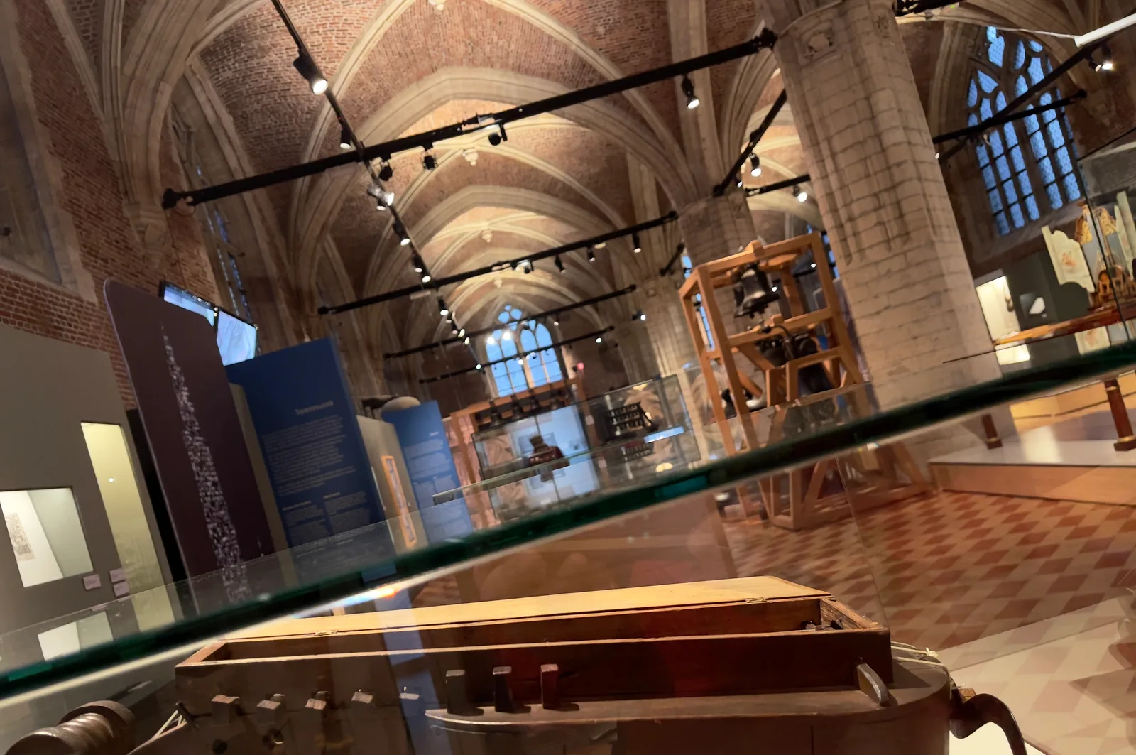 Details at Museum Vleeshuis Antwerp — travel photo