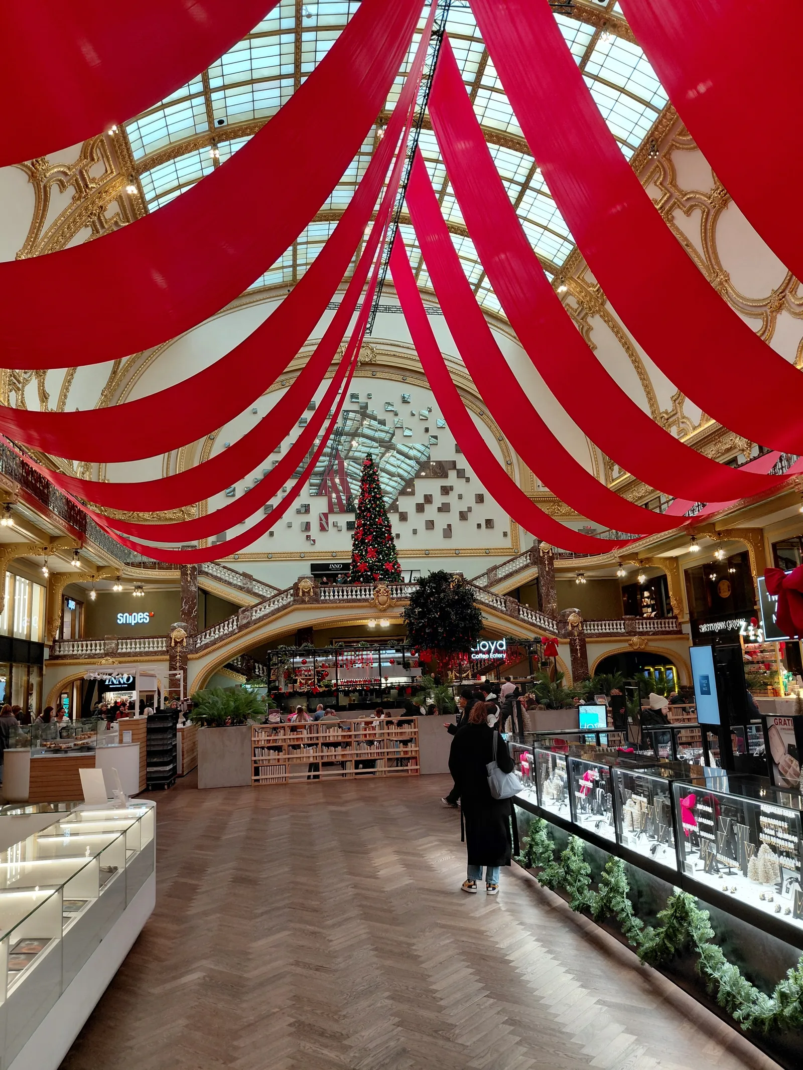 Interior at Stadsfeestzaal Antwerp — travel photo