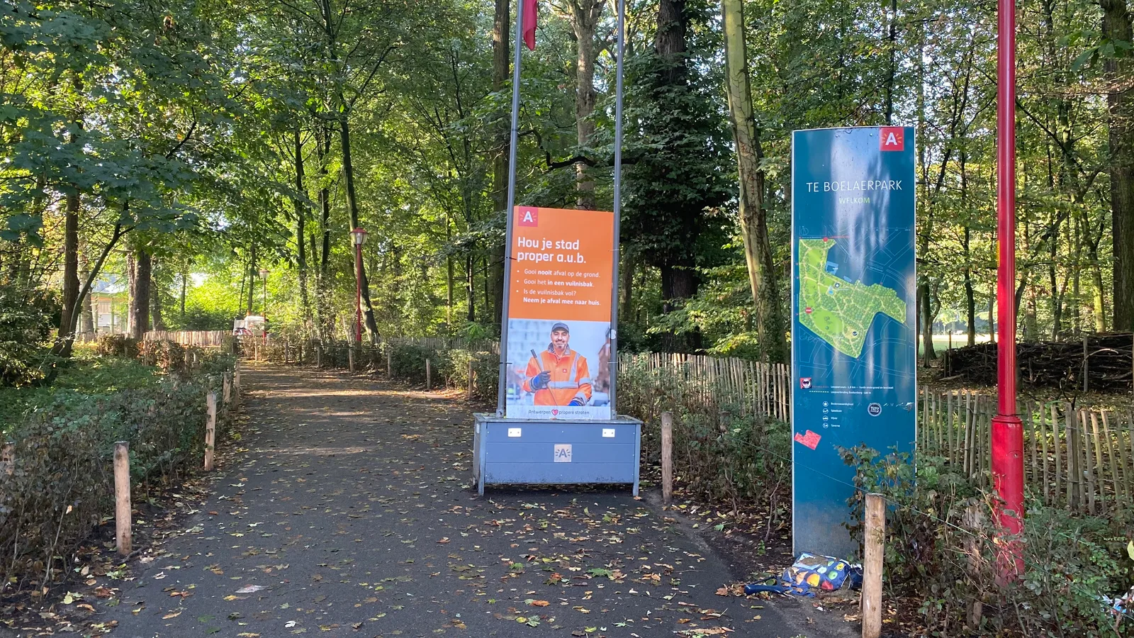 Atmosphere at Te Boelaerpark Antwerp — travel photo