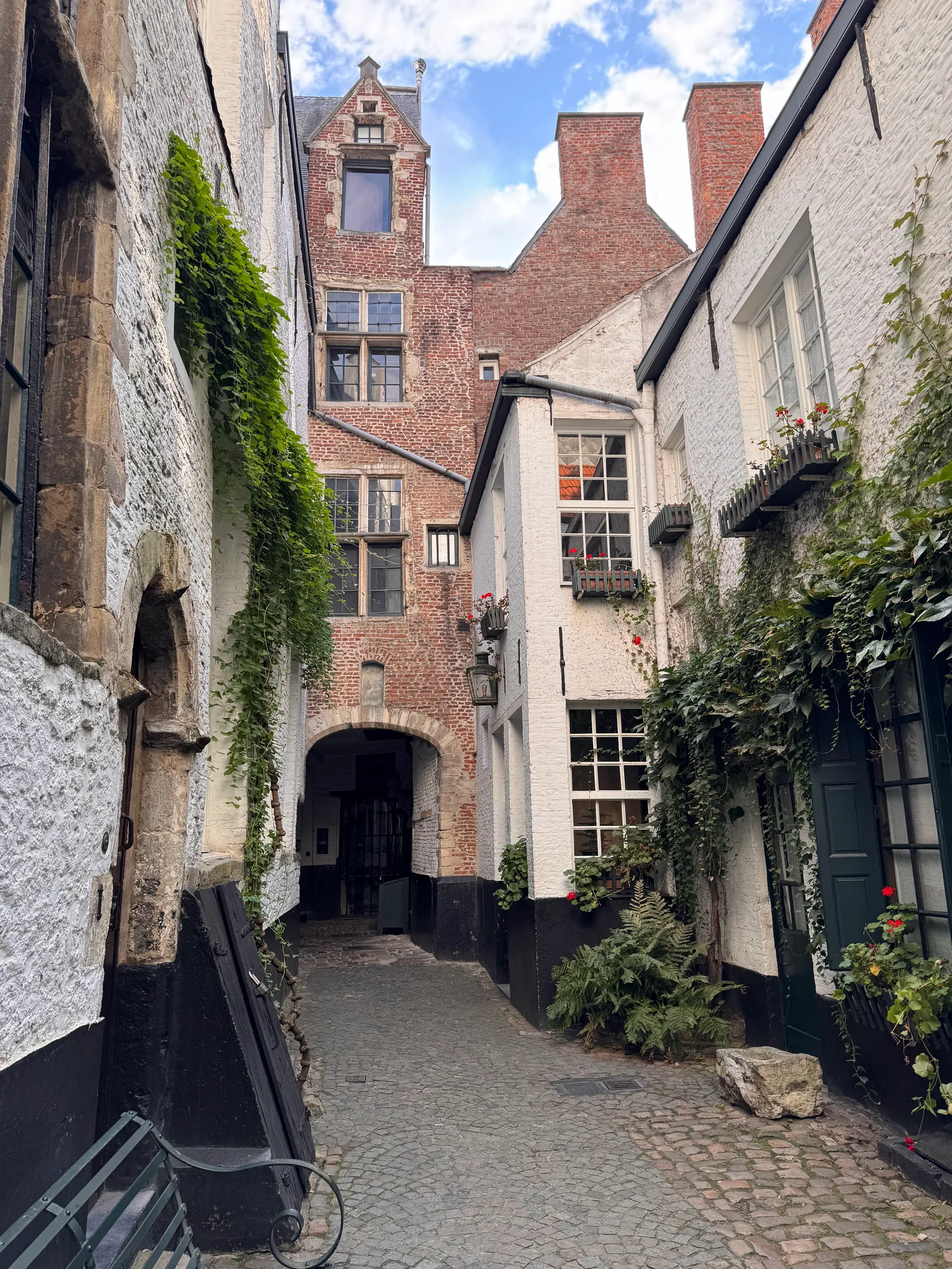 Interior at Vlaaikensgang Antwerp — travel photo
