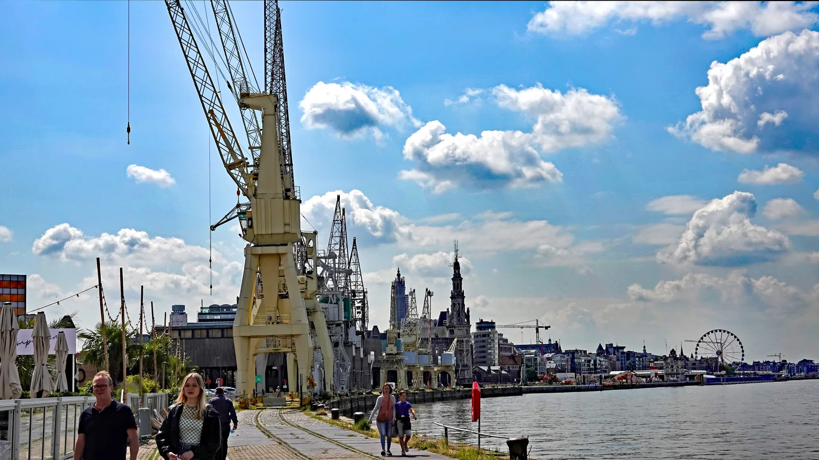 Details at Waagnatie Expo & Events Antwerp — travel photo