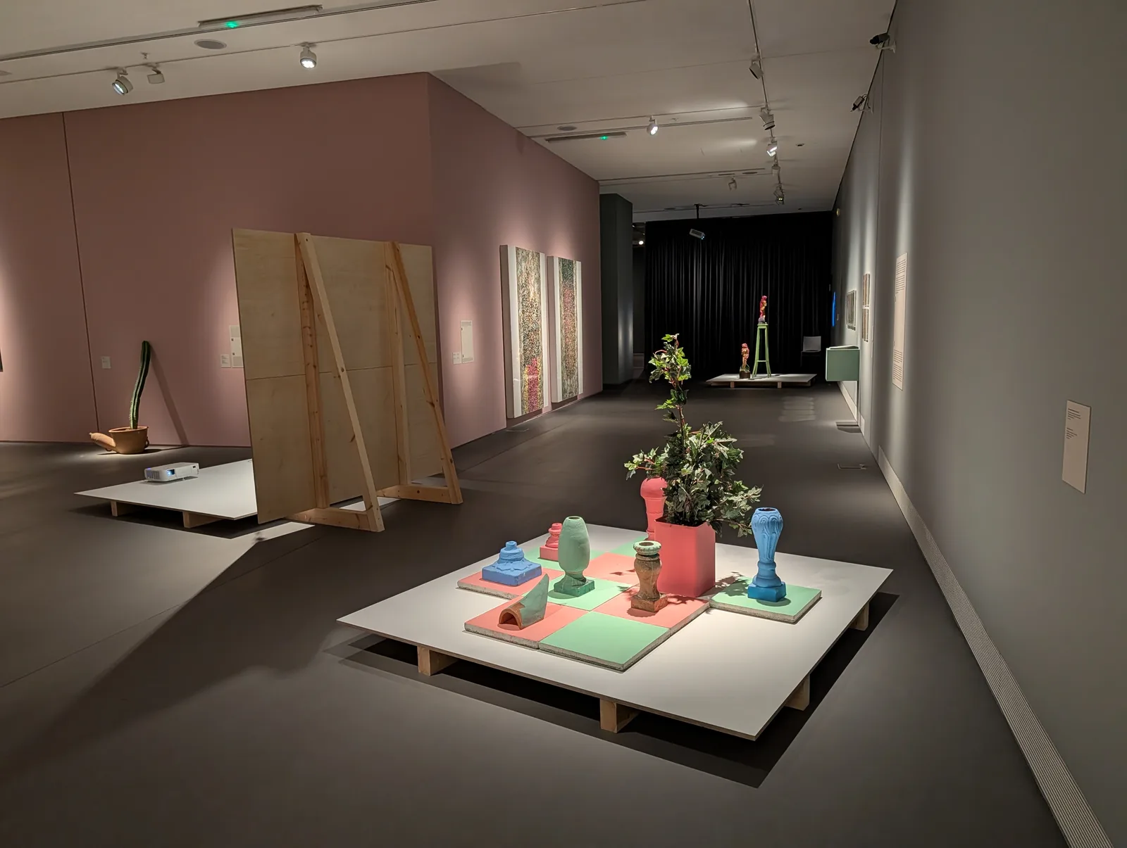 Atmosphere at National Museum of Contemporary Art Αthens (ΕΜΣΤ) Athens — travel photo