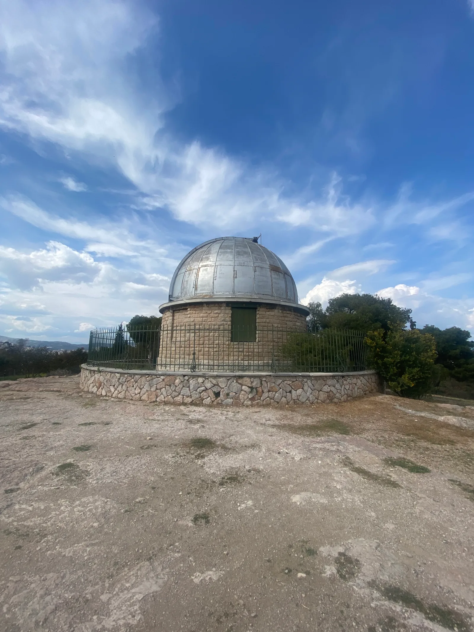 Atmosphere at Nymphs Hill Athens — travel photo