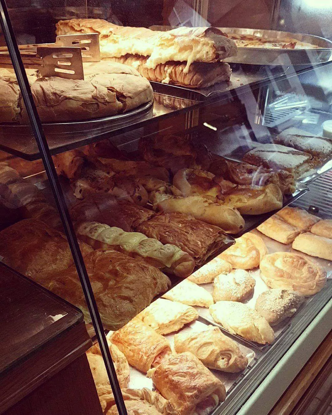 Ρίζος Ελαία-Φούρνος — hidden gems guide Athens