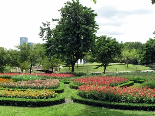 Main view at Queen Sirikit Park Bangkok — travel photo