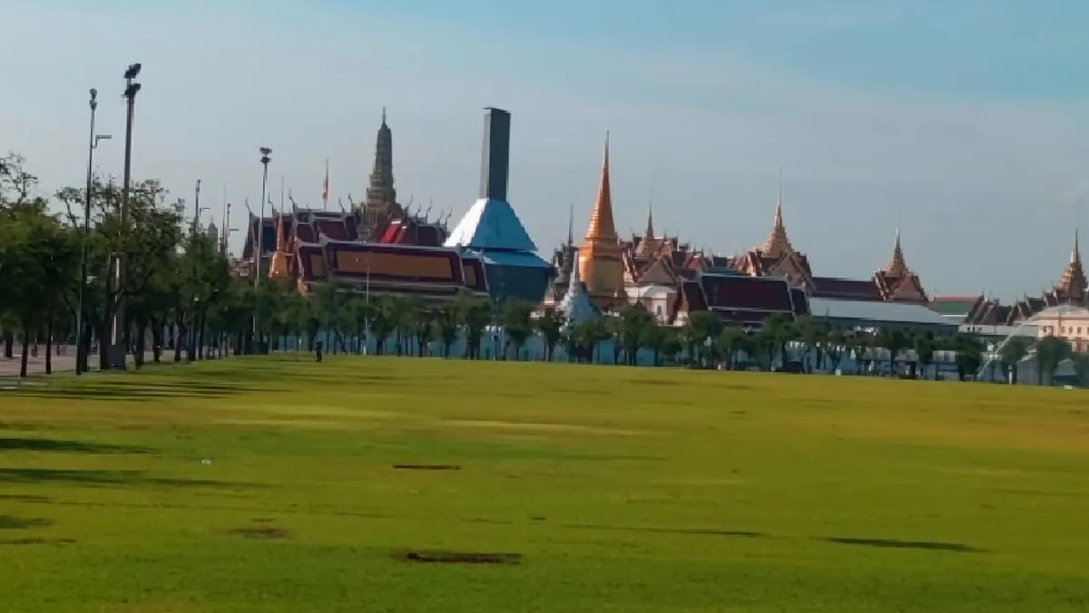 Atmosphere at Sanam Luang Bangkok — travel photo