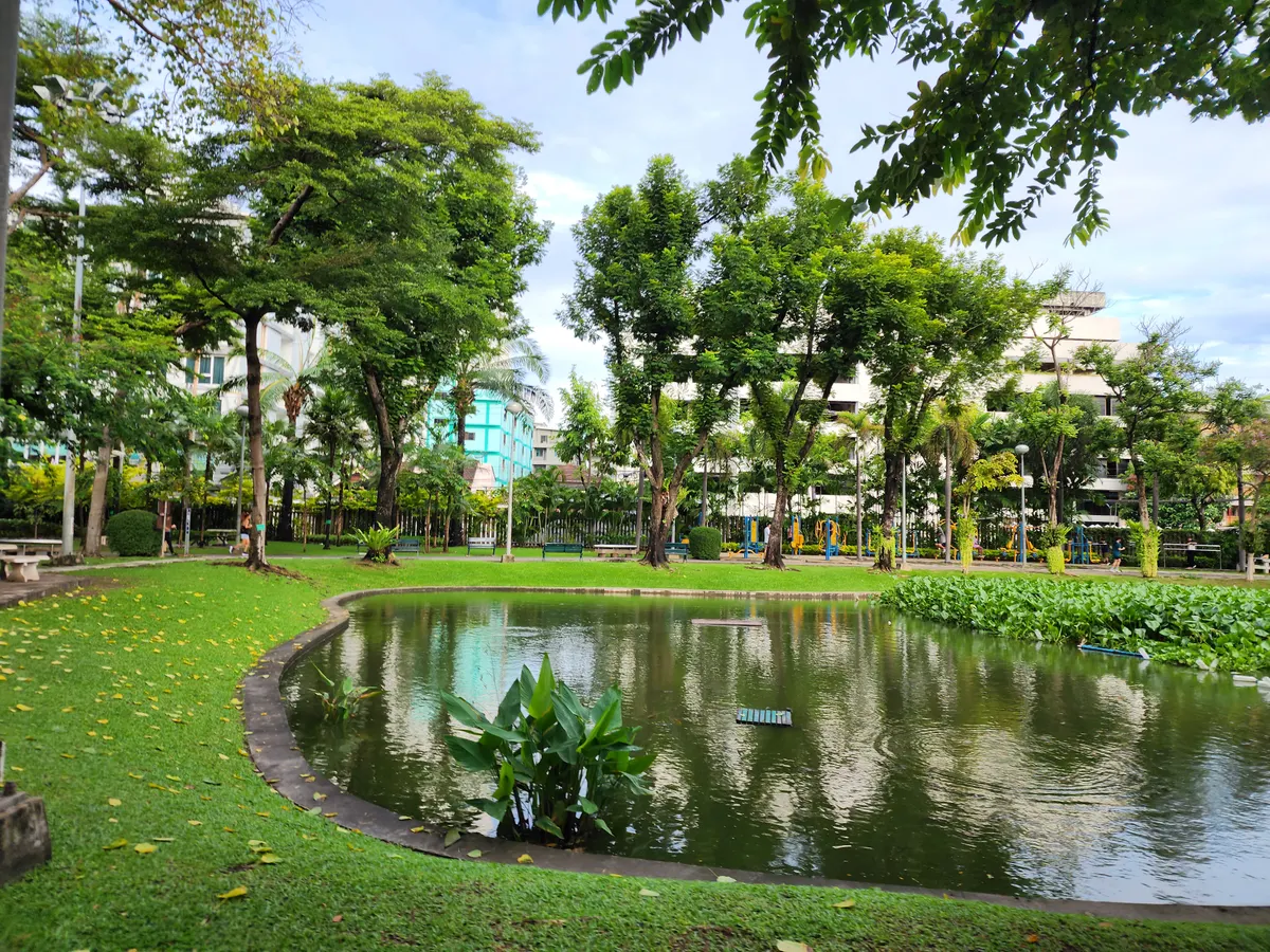 Main view at Santiphap Park Bangkok — travel photo