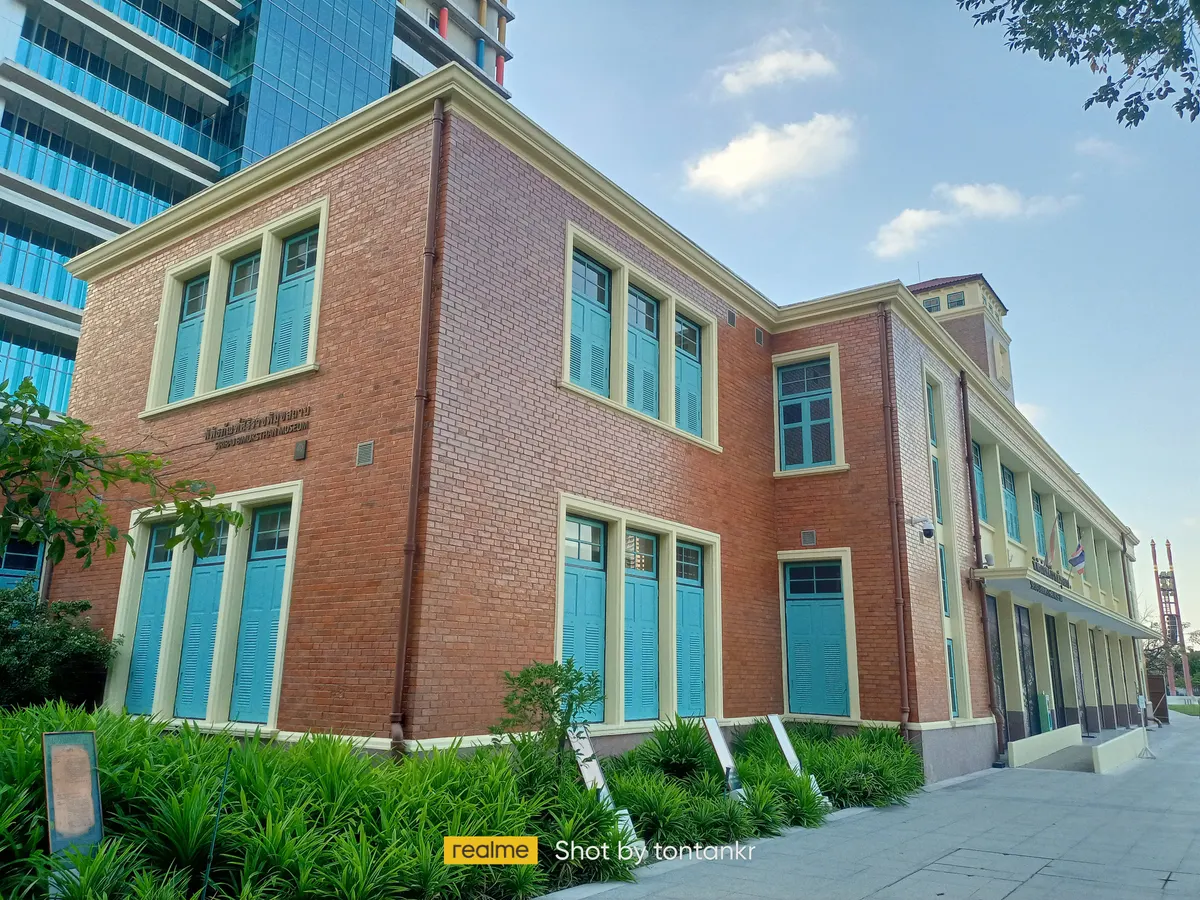 Main view at Siriraj Bimuksthan Museum Bangkok — travel photo