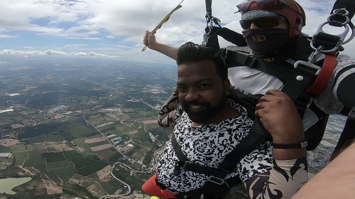 Details at Thailand Skydiving Bangkok (Skydiving, Paramotor, Microlight) Bangkok — travel photo
