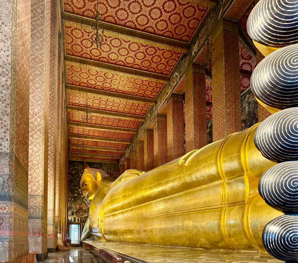 Main view at The Reclining Buddha Bangkok — travel photo