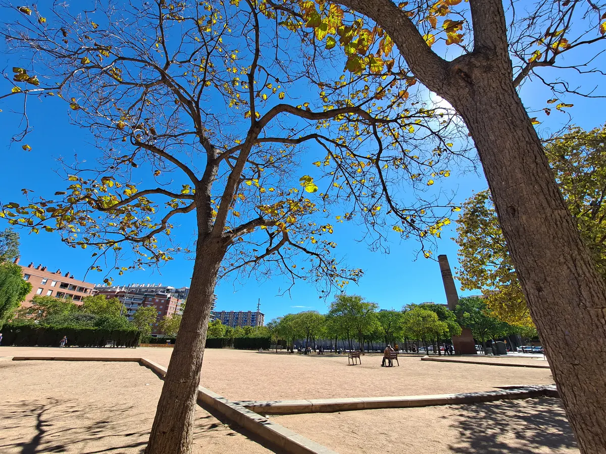 Main view at Clot de la Mel gardens Barcelona — travel photo
