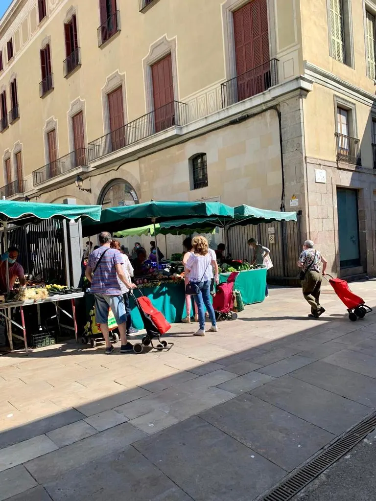 Atmosphere at Mercat de la Boqueria Barcelona — travel photo