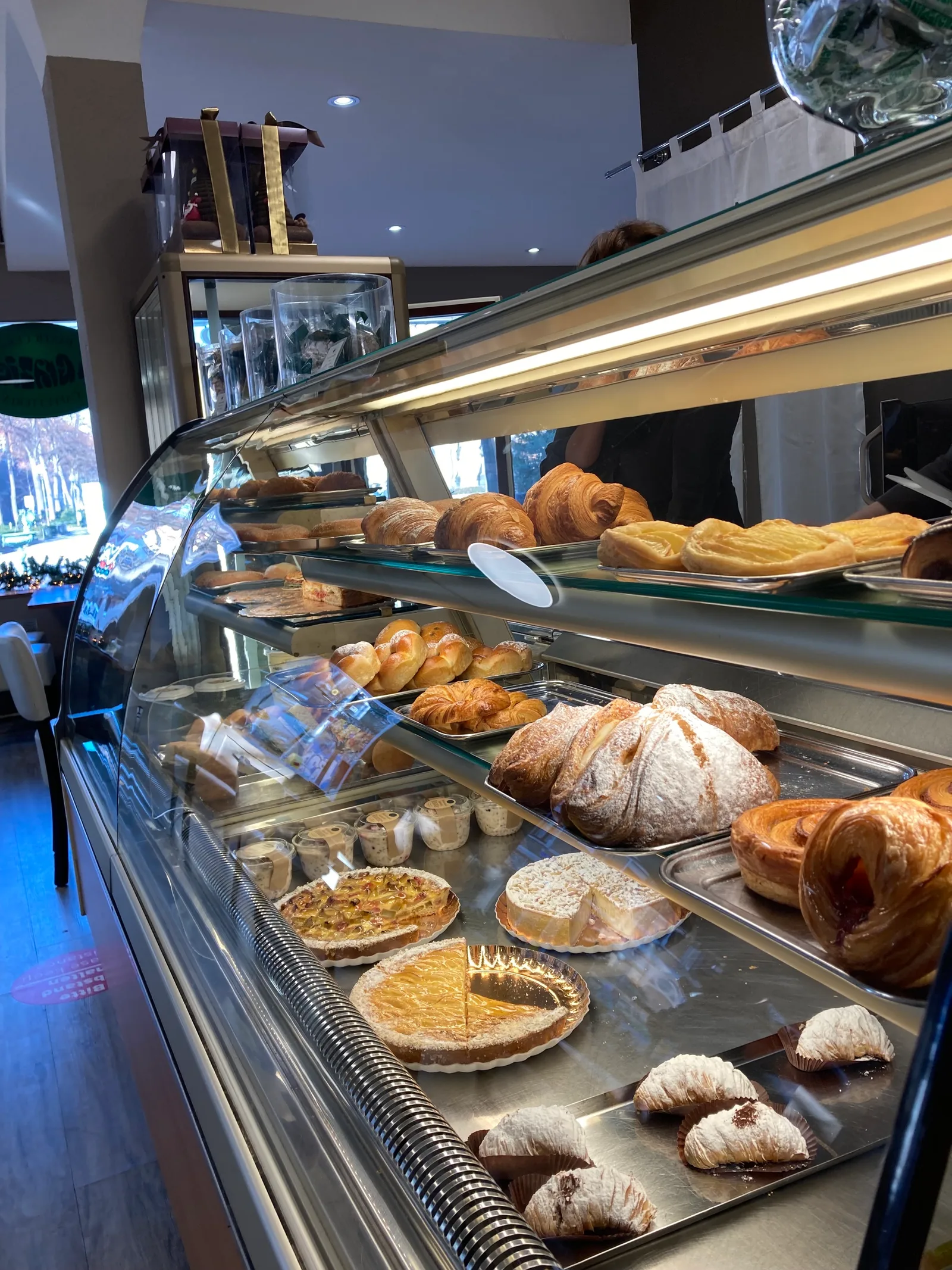 Atmosphere at Da Graziella Basel — travel photo