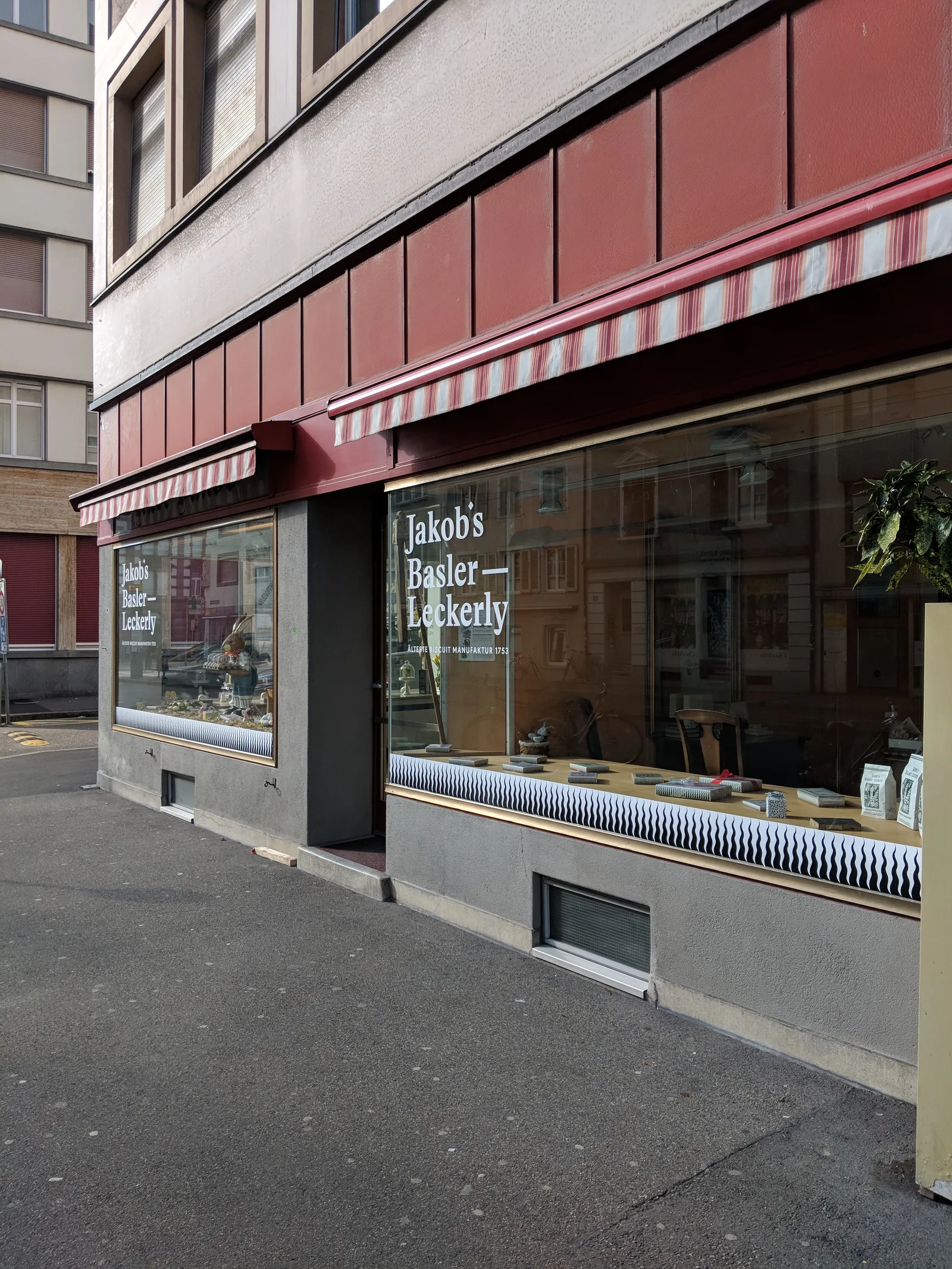 Main view at Jakob's Basler Leckerly (Manufaktur & Laden) Basel — travel photo