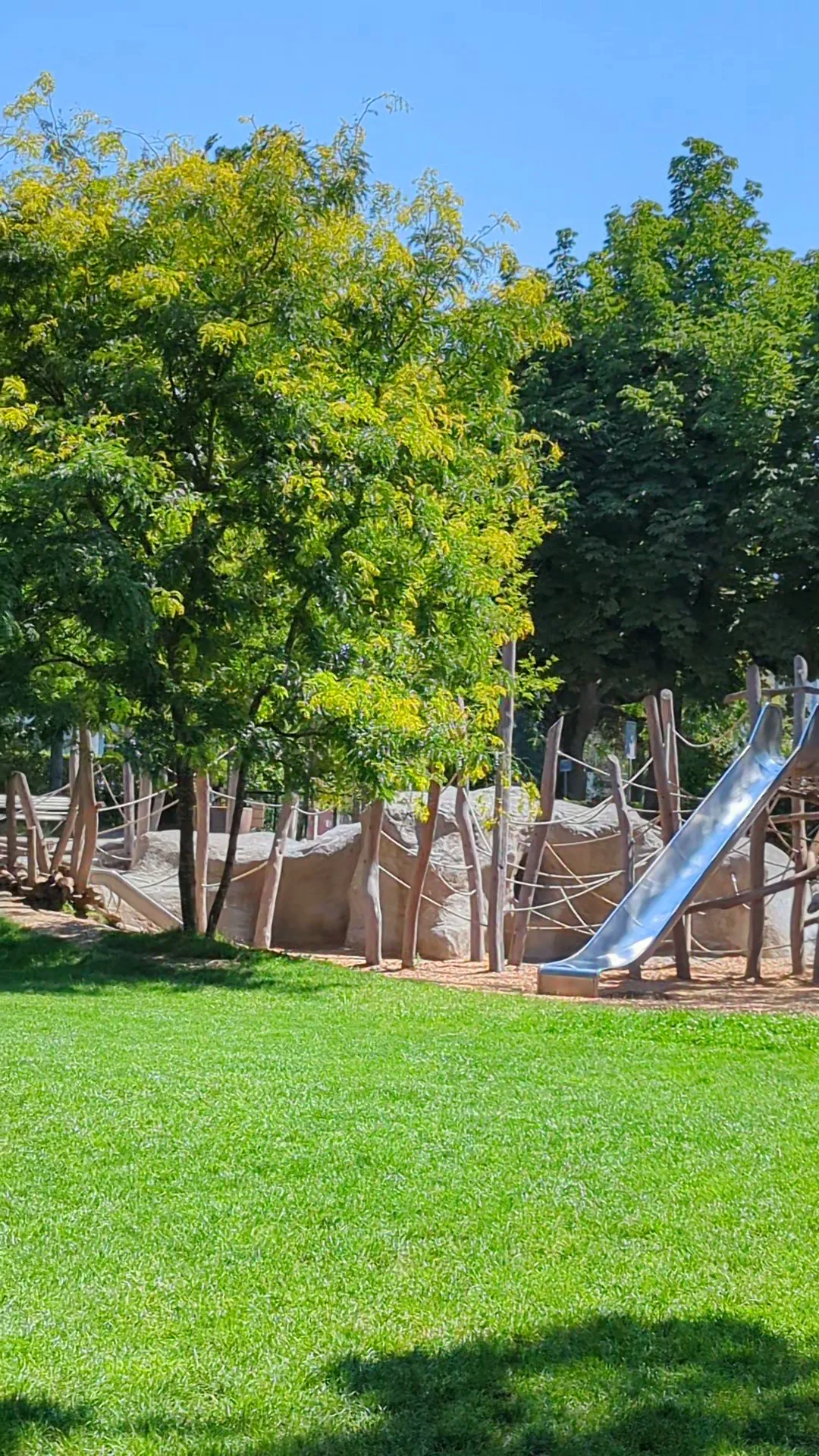 Main view at Spielplatz Steinbühlmätteli Basel — travel photo