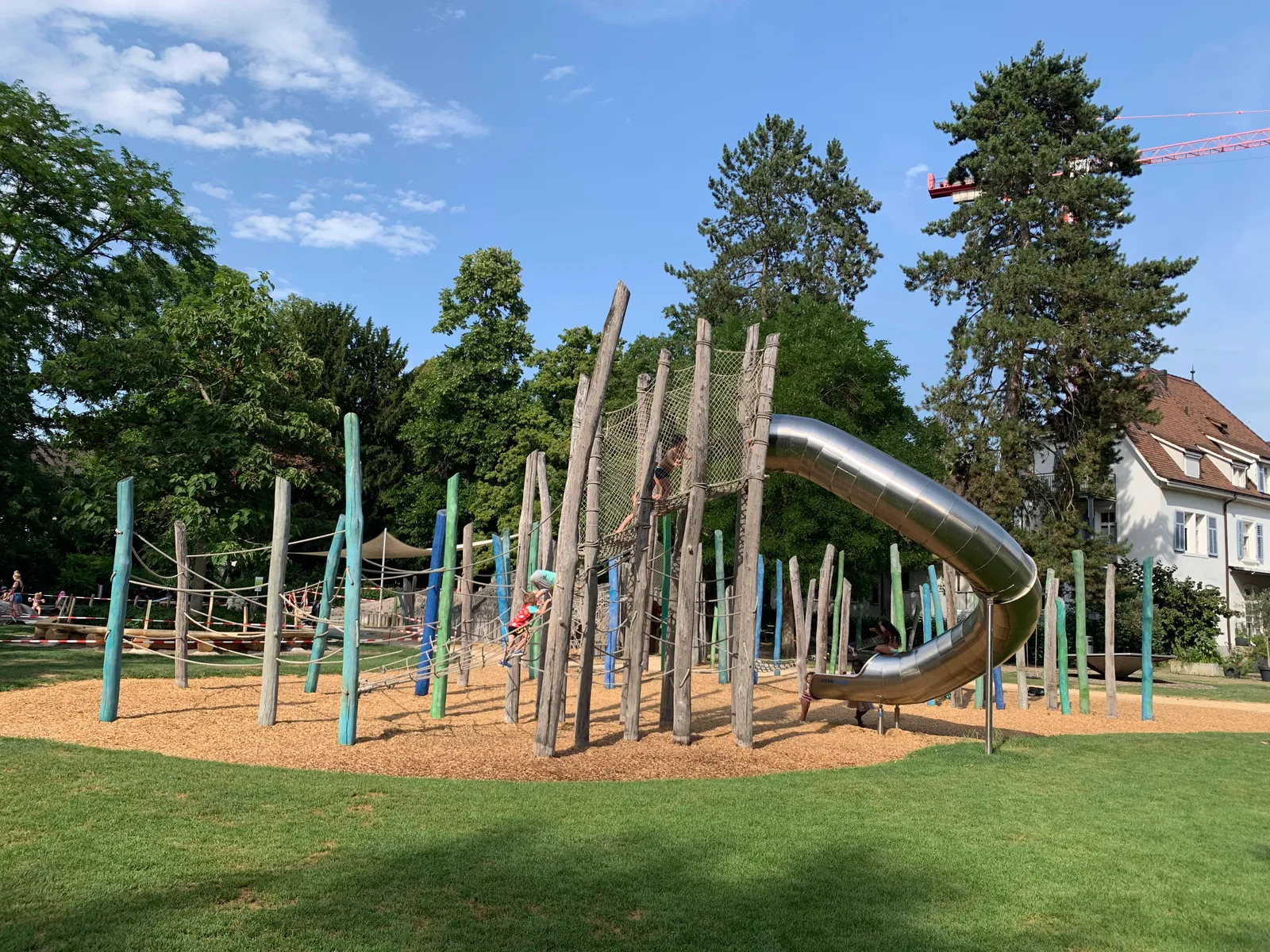 Details at Spielplatz Wettsteinanlage Basel — travel photo