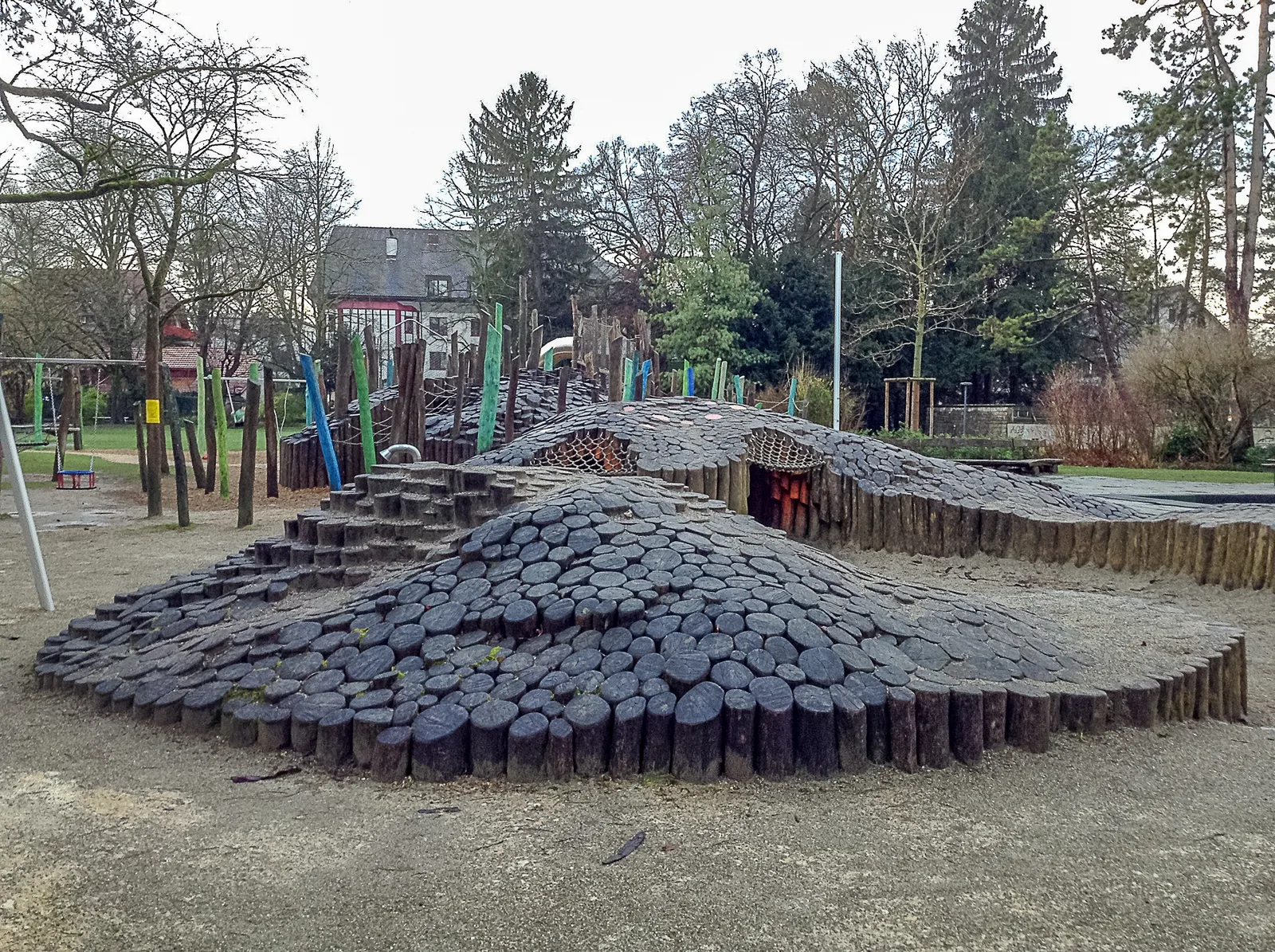Atmosphere at Spielplatz Wettsteinanlage Basel — travel photo