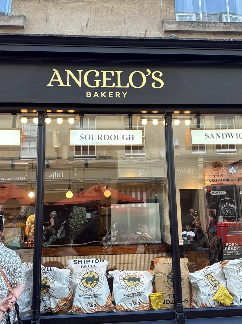 Angelo’s Bakery