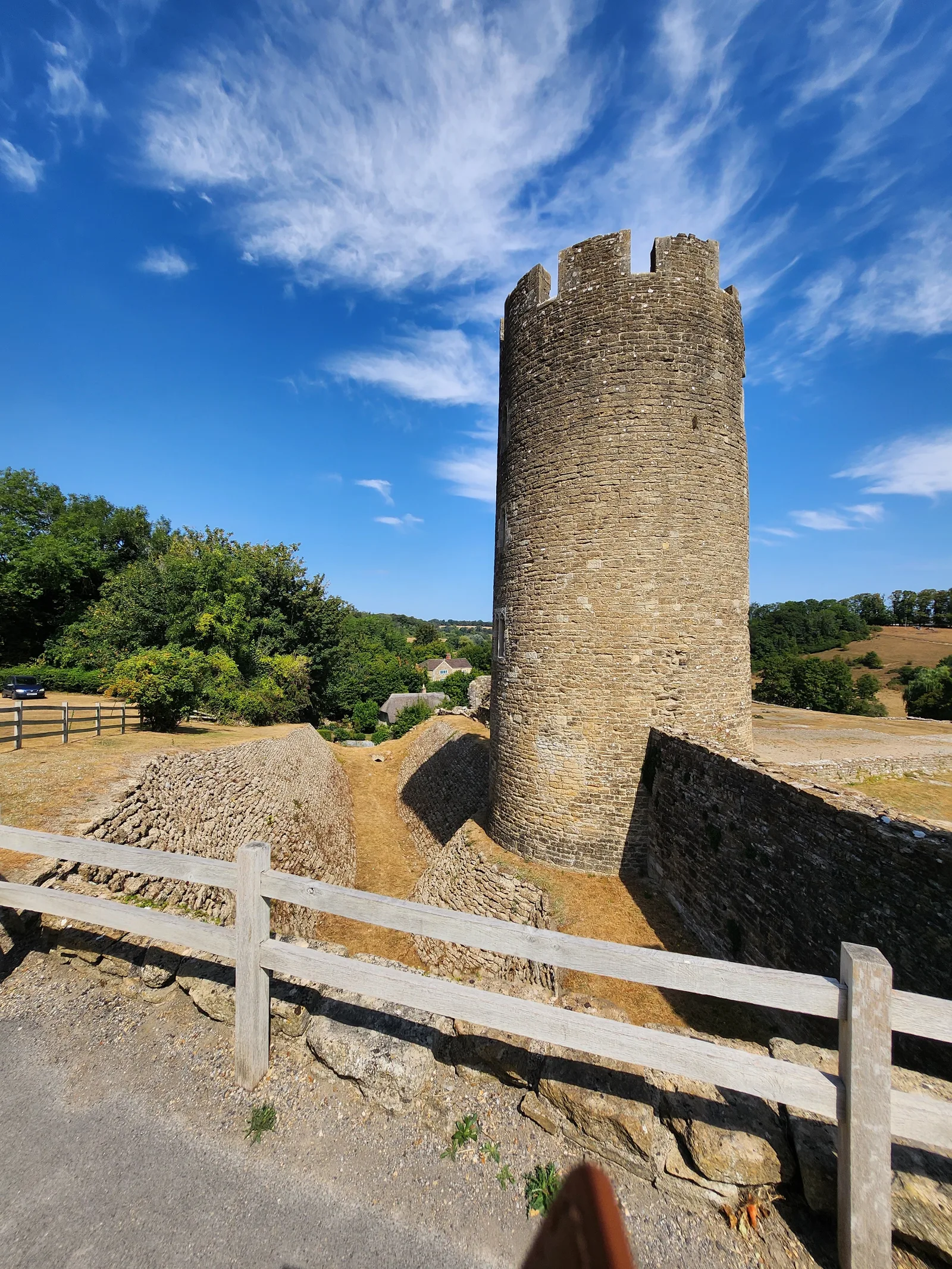 Main view at Farleigh Hungerford Castle Bath — travel photo