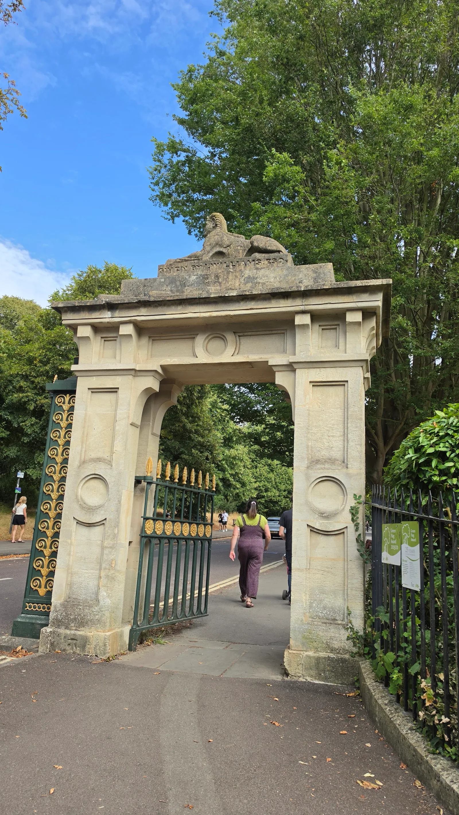 Main view at No. 1 Royal Crescent Bath — travel photo