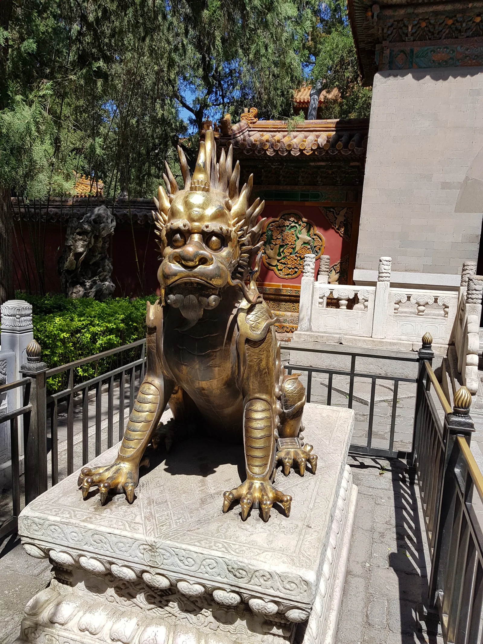 Details at 乾清宫 Beijing — travel photo