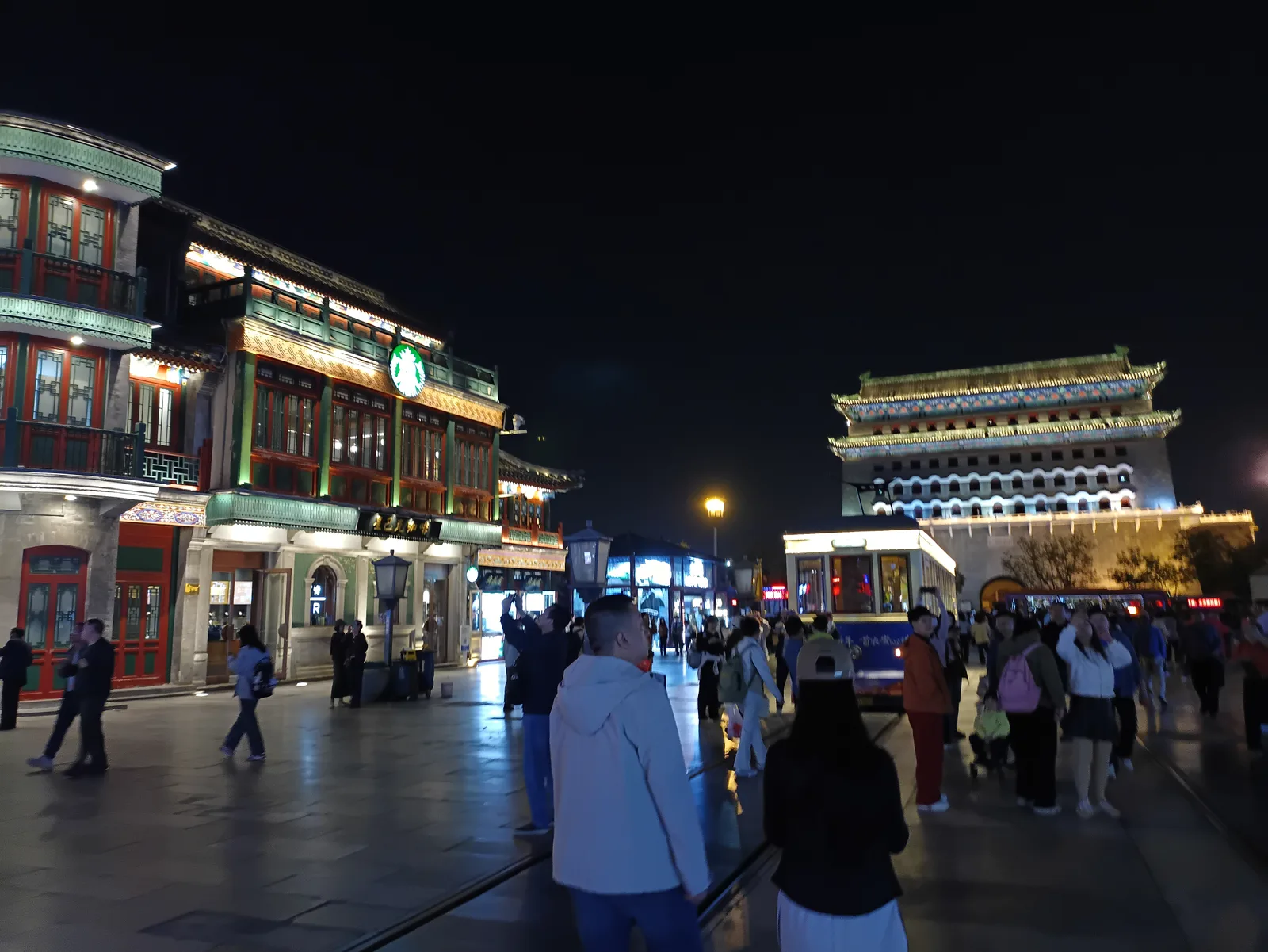Atmosphere at Zhengyangmen Beijing — travel photo