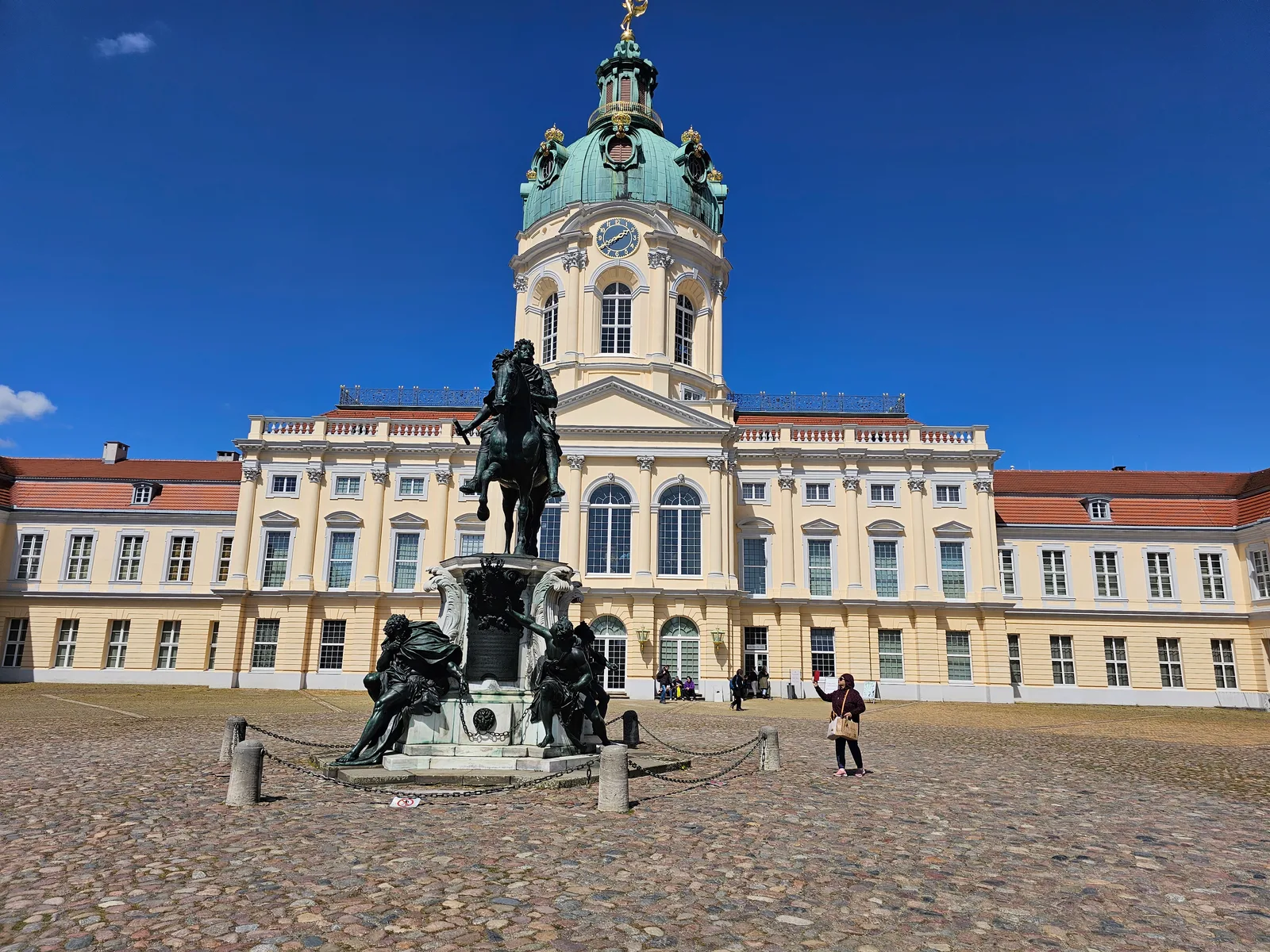 Atmosphere at Charlottenburg Palace Berlin — travel photo