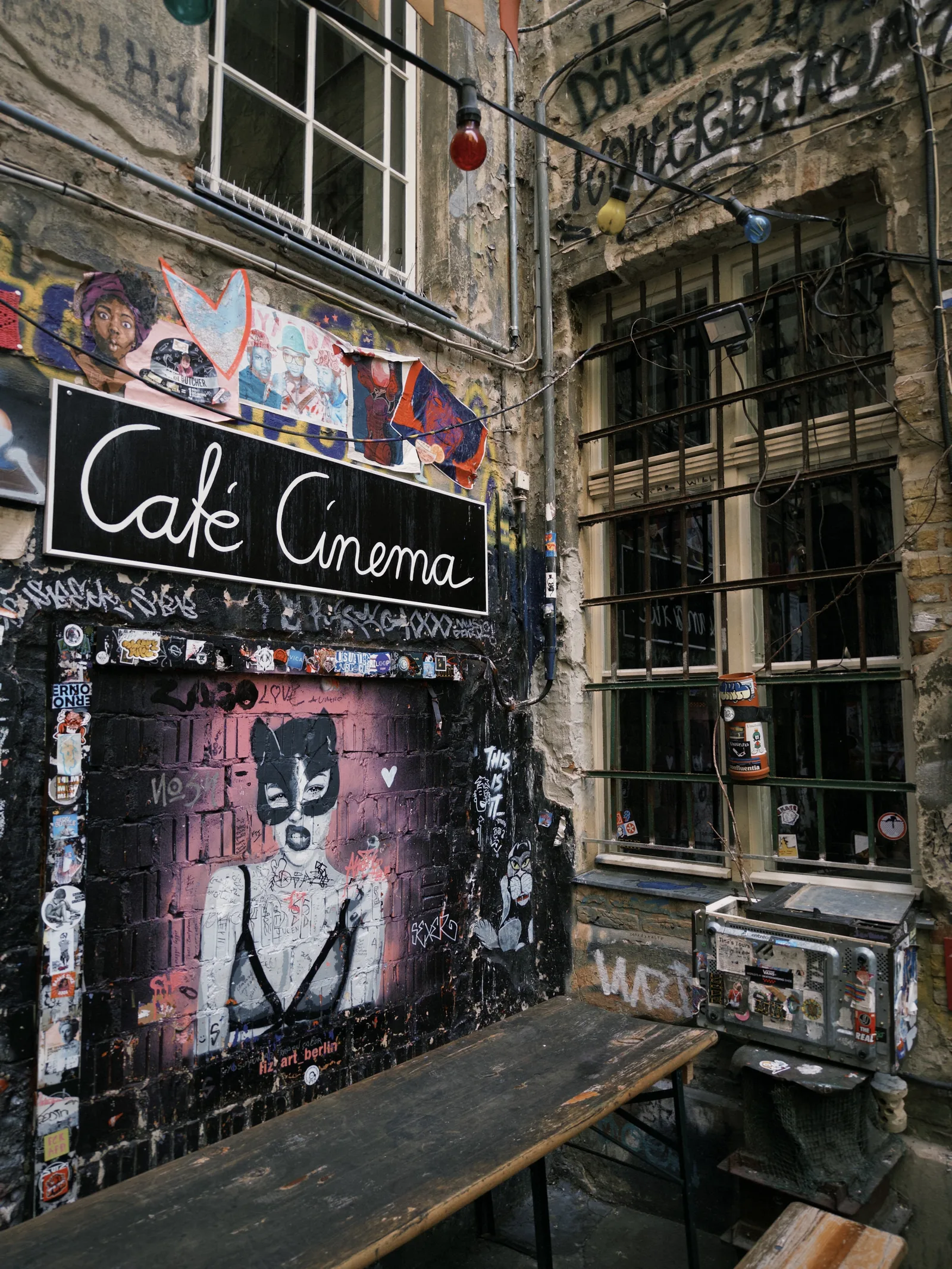 Atmosphere at Dead Chicken Alley Berlin — travel photo