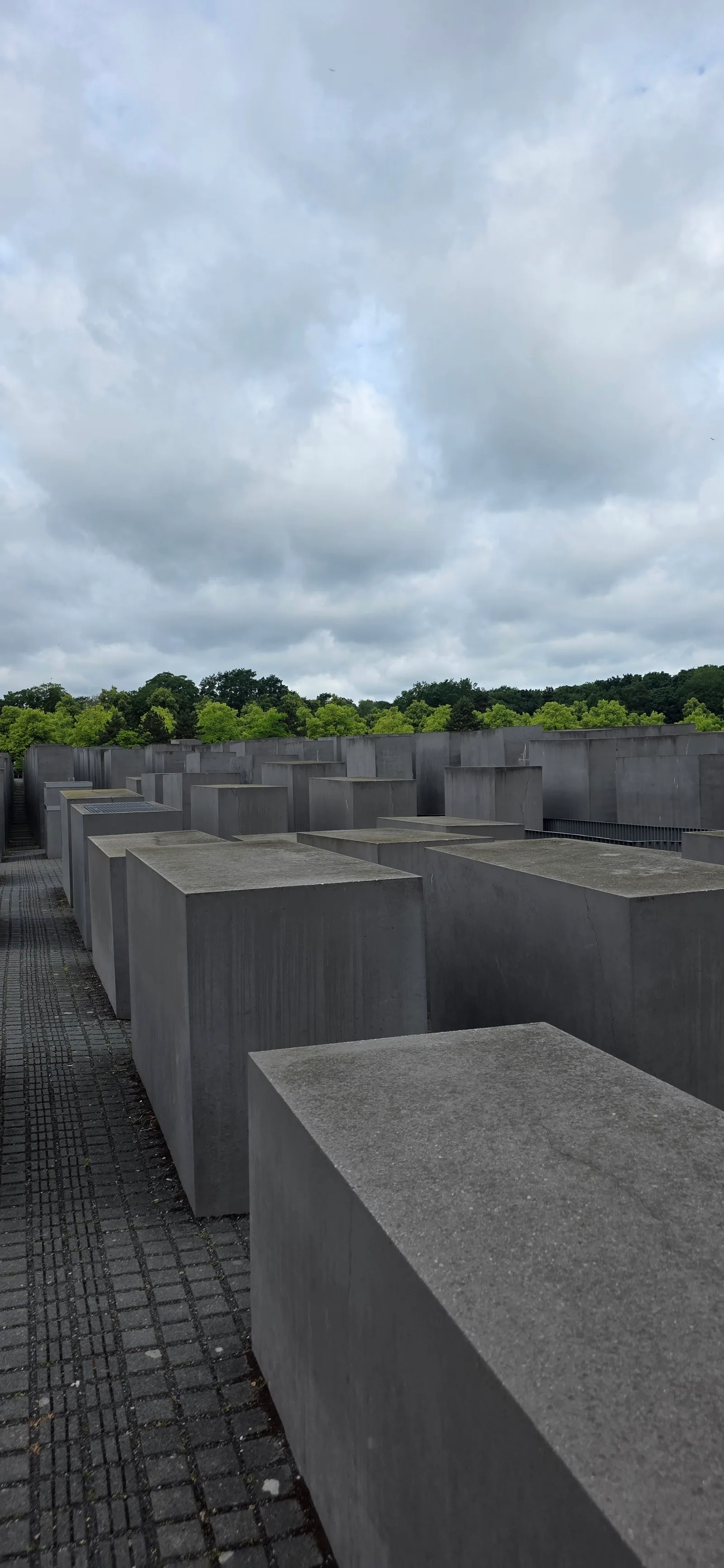 Atmosphere at Memorial to the Murdered Jews of Europe Berlin — travel photo