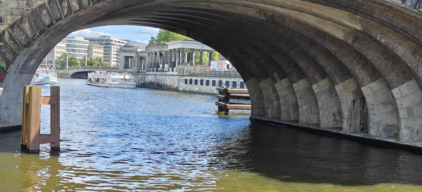 Main view at Monbijoupark Berlin — travel photo