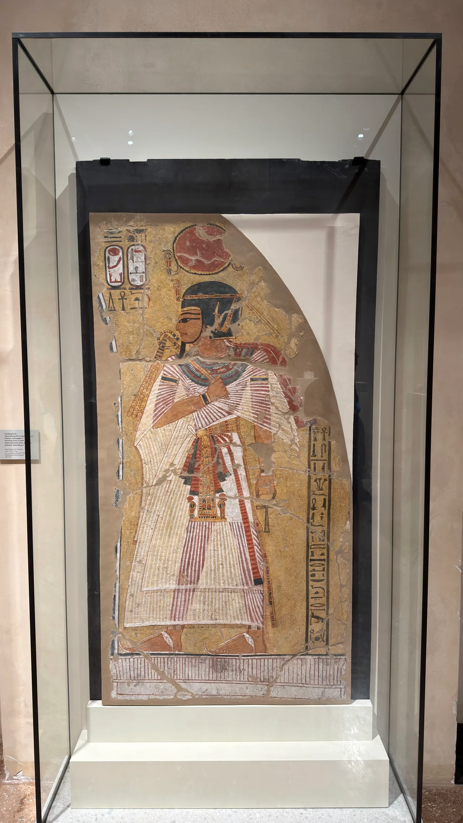 Atmosphere at Neues Museum Berlin — travel photo