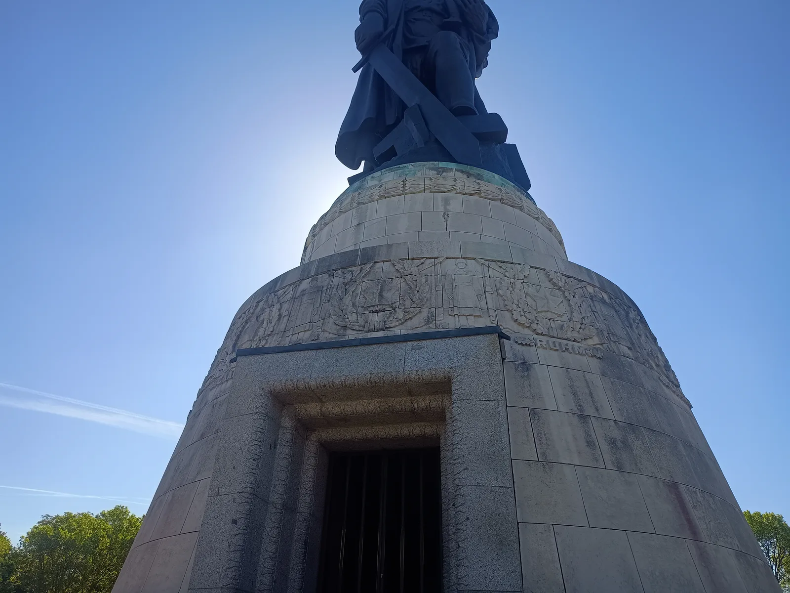 Atmosphere at Soviet War Memorial Treptow Berlin — travel photo