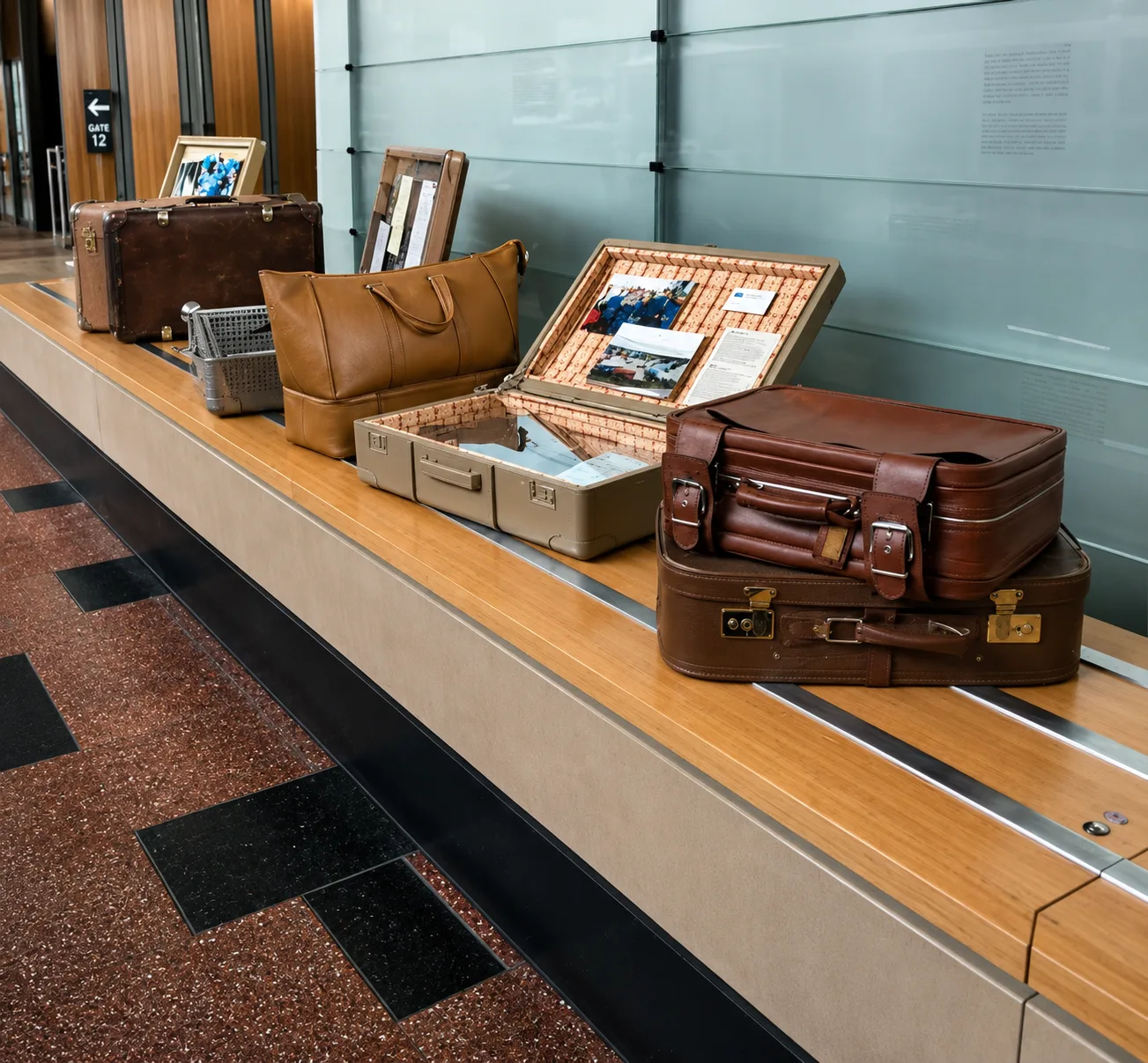Atmosphere at Tränenpalast Berlin — travel photo