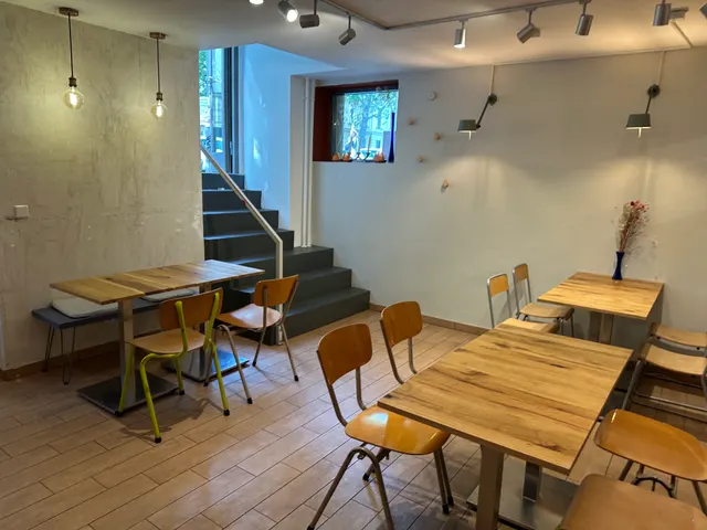 Yva Cafe